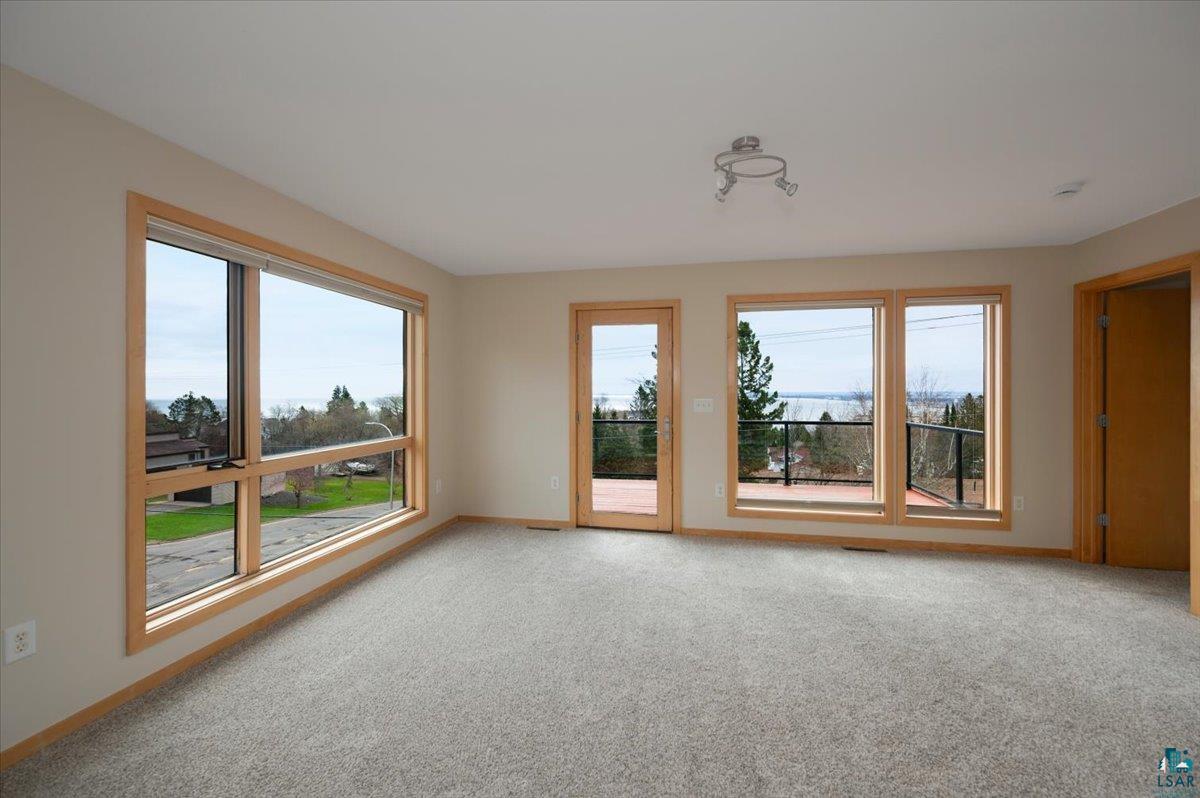 1001 W 6th St, Duluth, MN 55806 Listing Photo  22