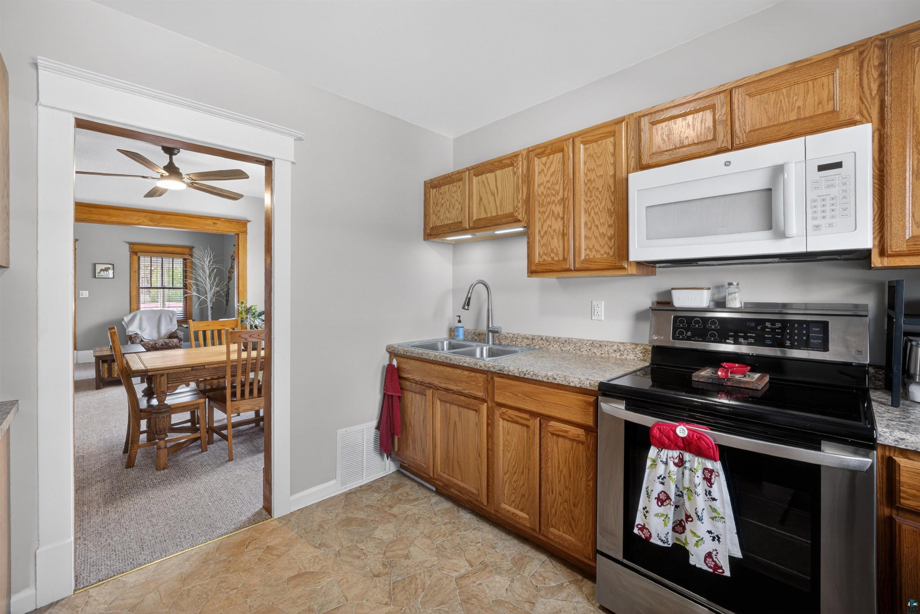 413 Carlton Ave W, Cloquet, MN 55720 Listing Photo  17