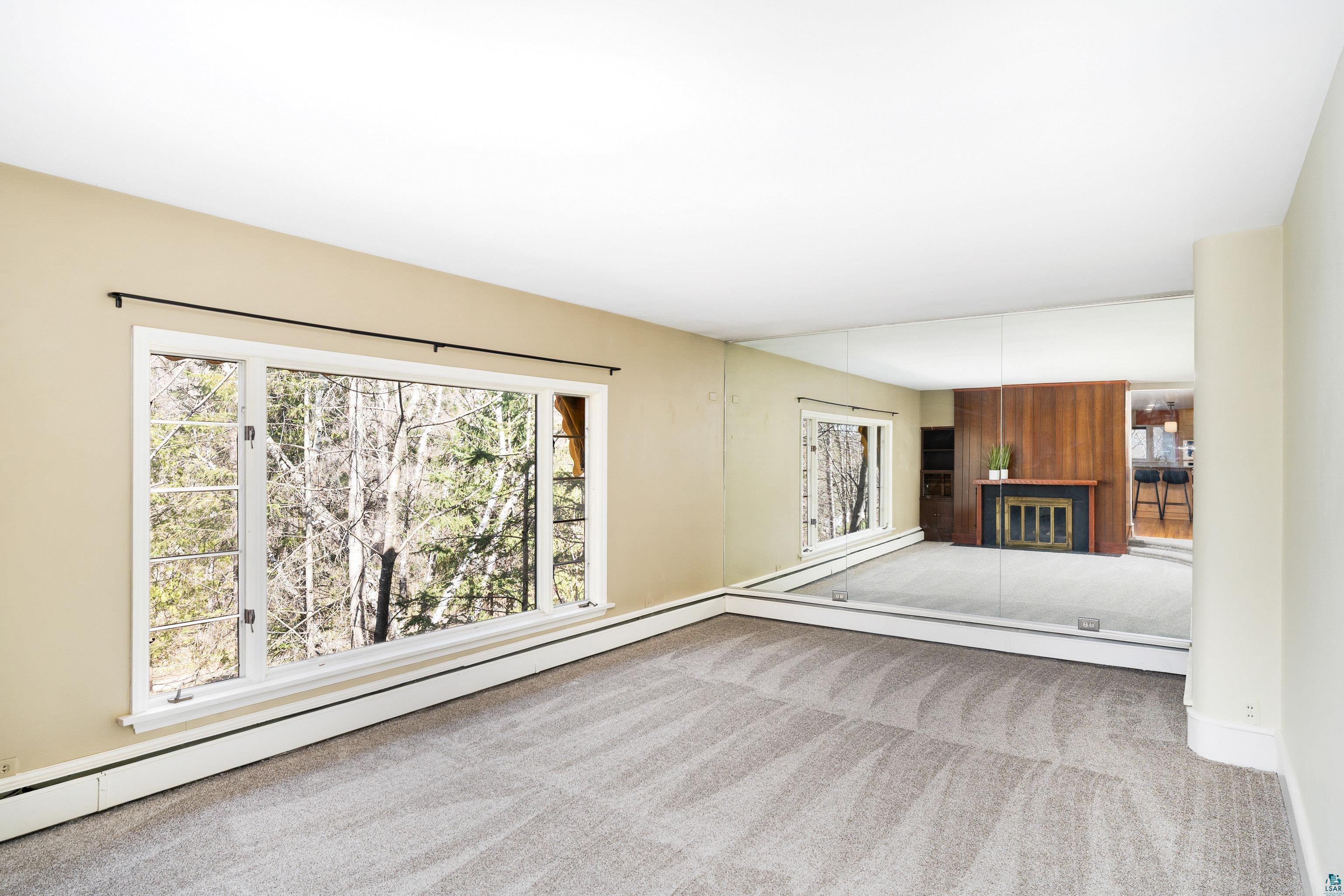 1926 Columbus Ave, Duluth, MN 55803 Listing Photo  19