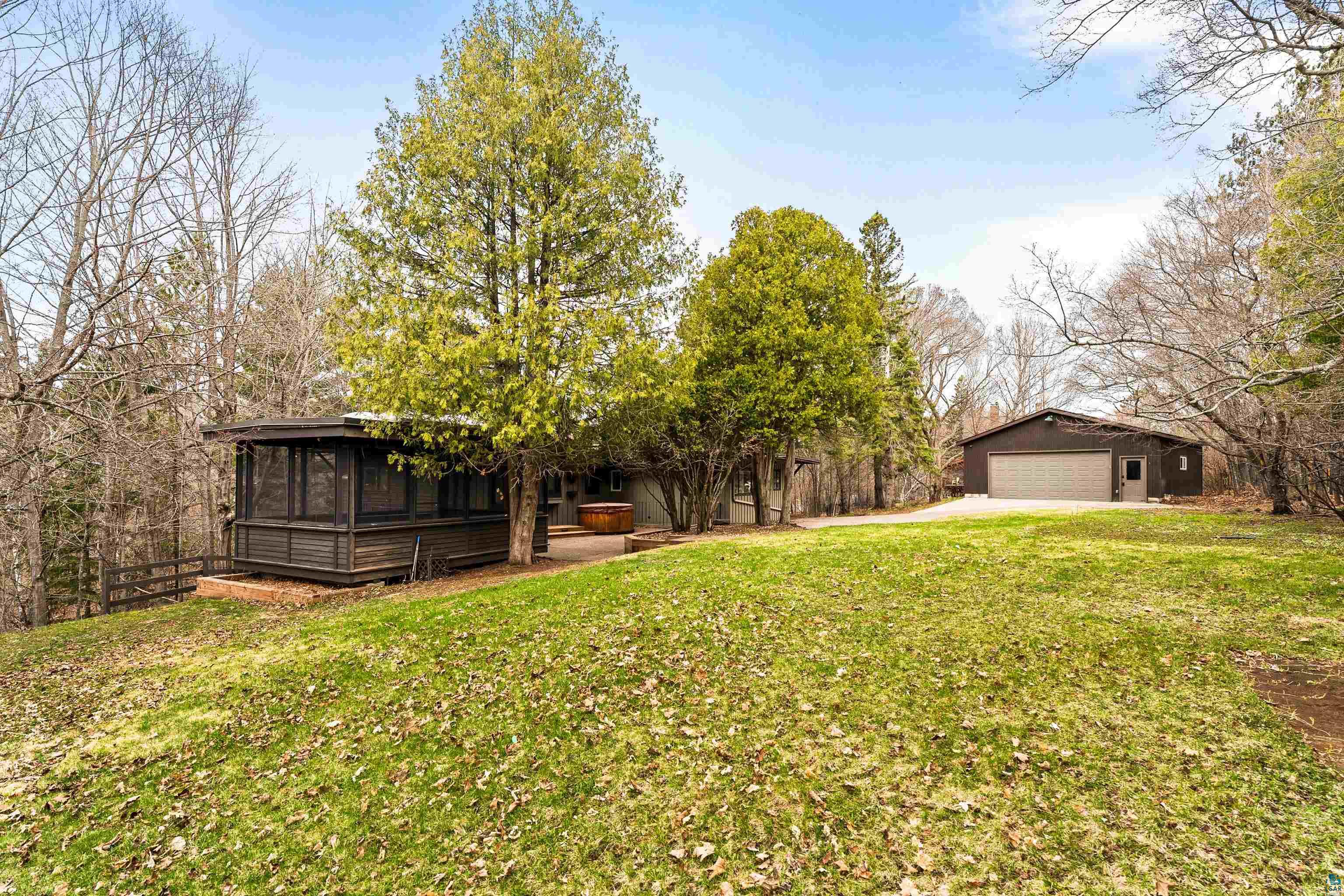 1926 Columbus Ave, Duluth, MN 55803 Listing Photo  54