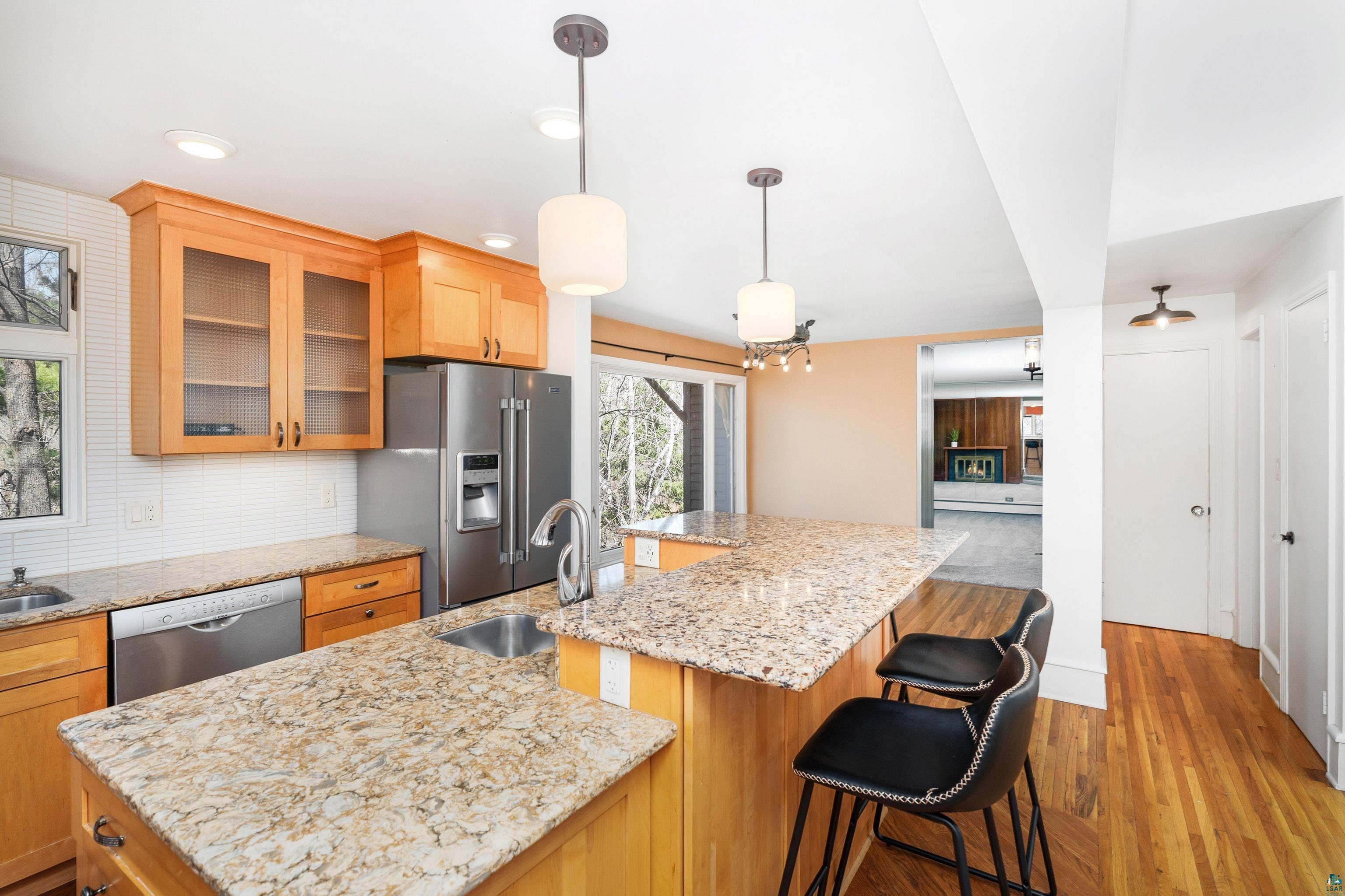 1926 Columbus Ave, Duluth, MN 55803 Listing Photo  10
