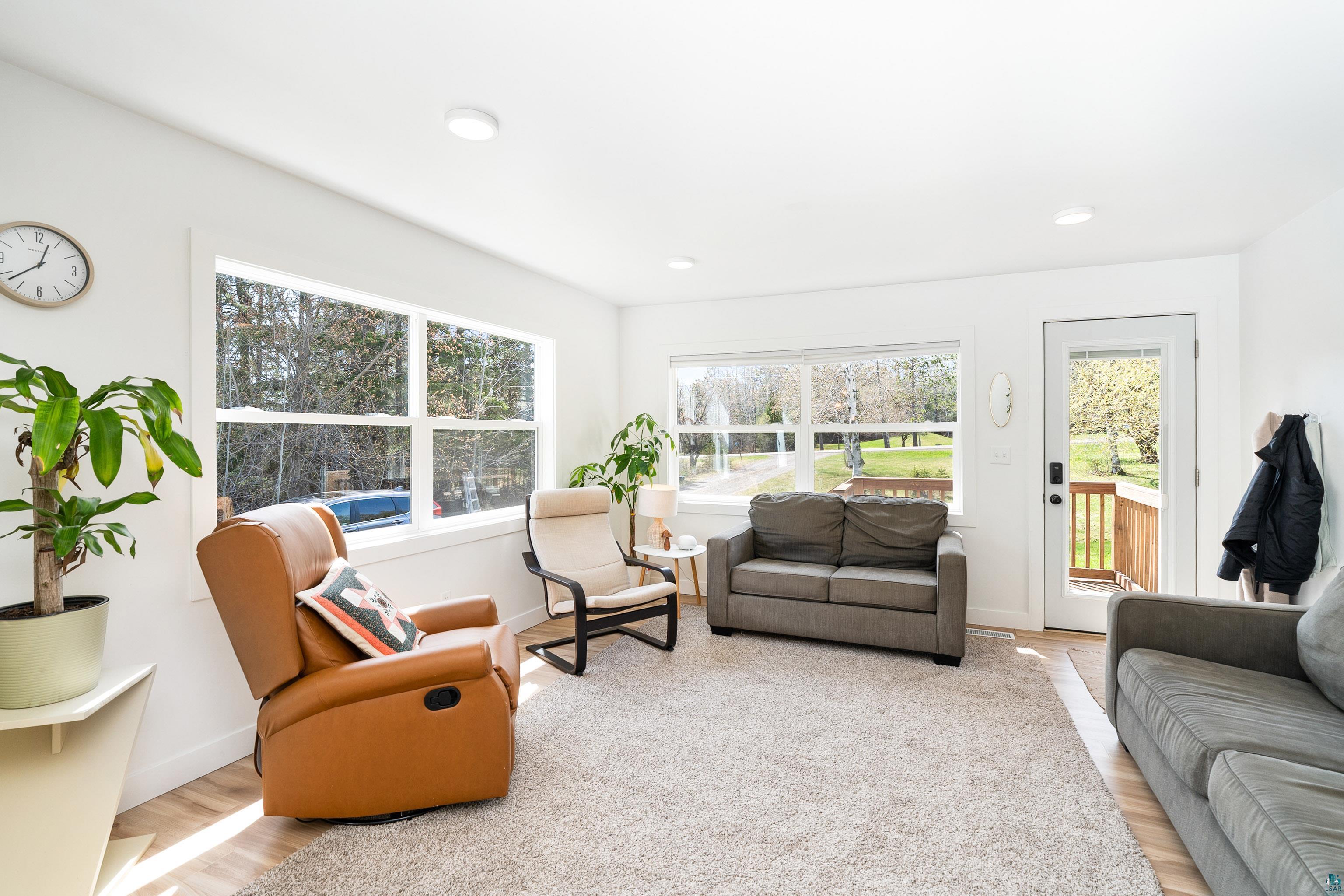 1134 Shoreview Rd, Two Harbors, MN 55616 Listing Photo  2