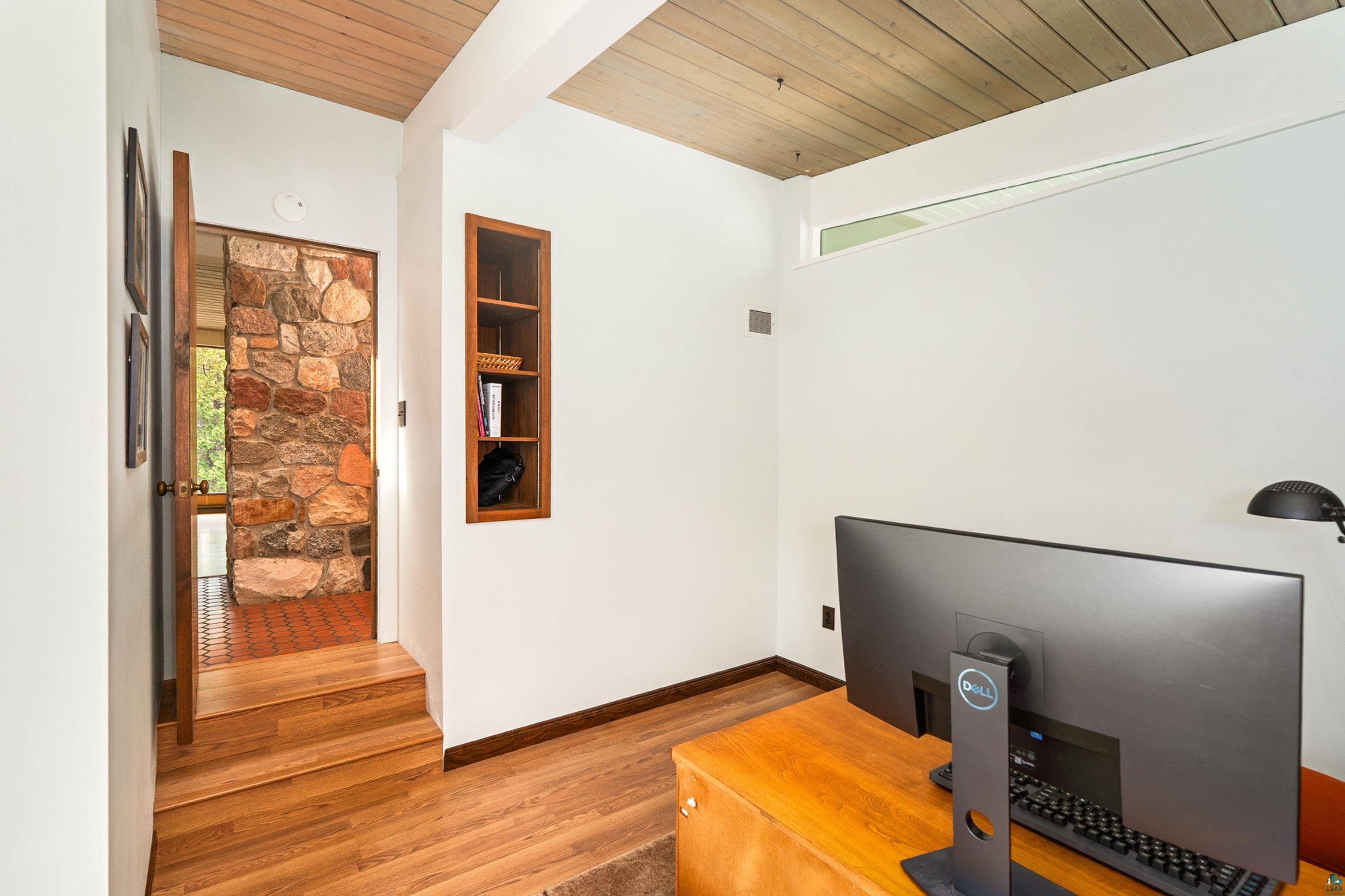 3815 Greysolon Rd, Duluth, MN 55812 Listing Photo  39