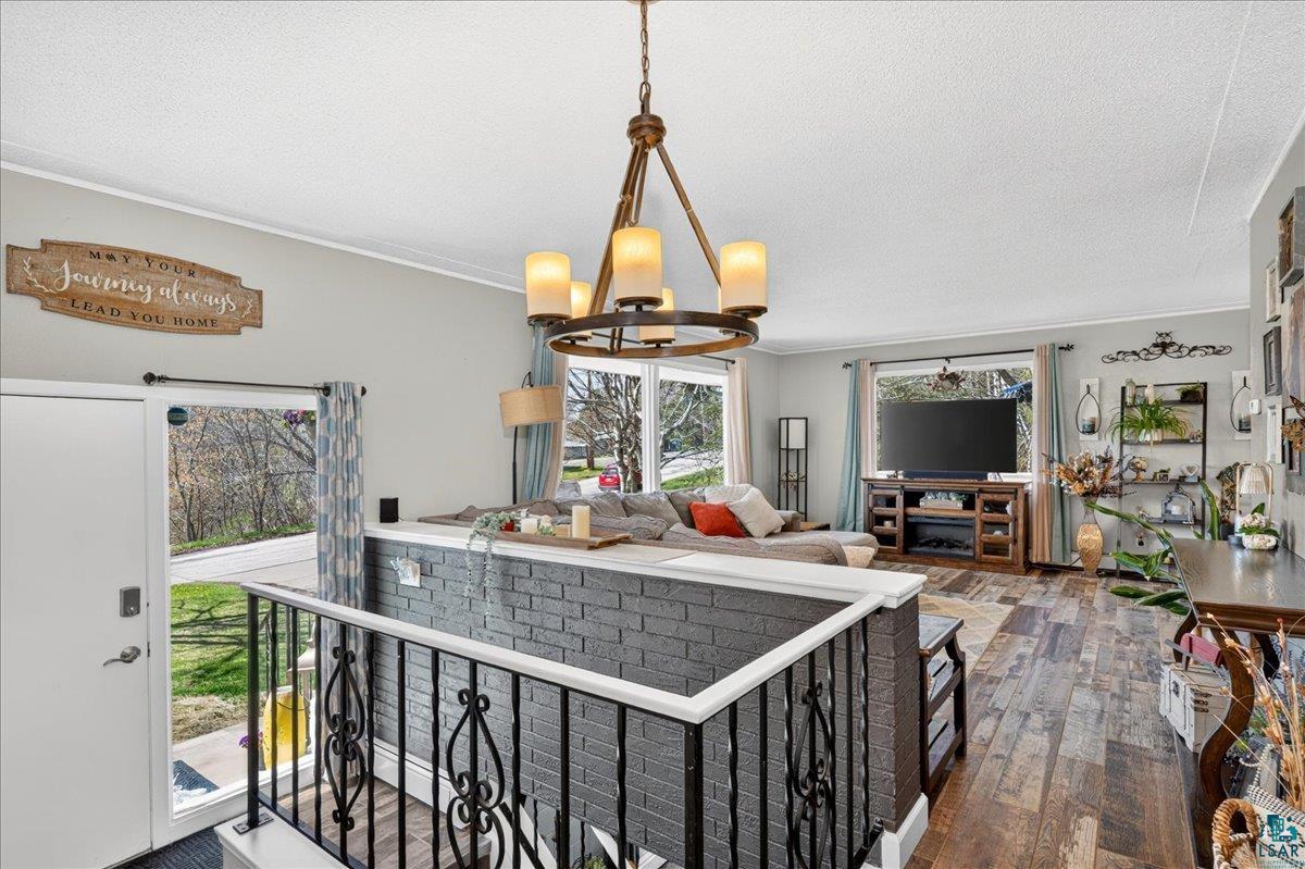 6501 Westgate Blvd, Duluth, MN 55807 Listing Photo  3