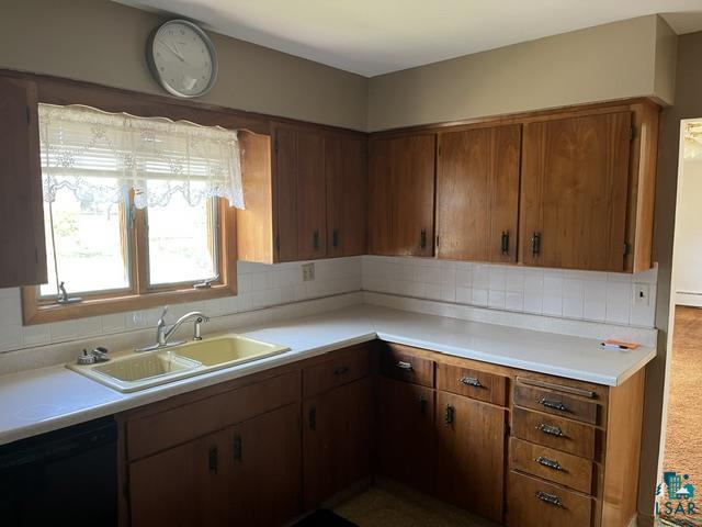 1102 McKinley Ave, Eveleth, MN 55734 Listing Photo  8