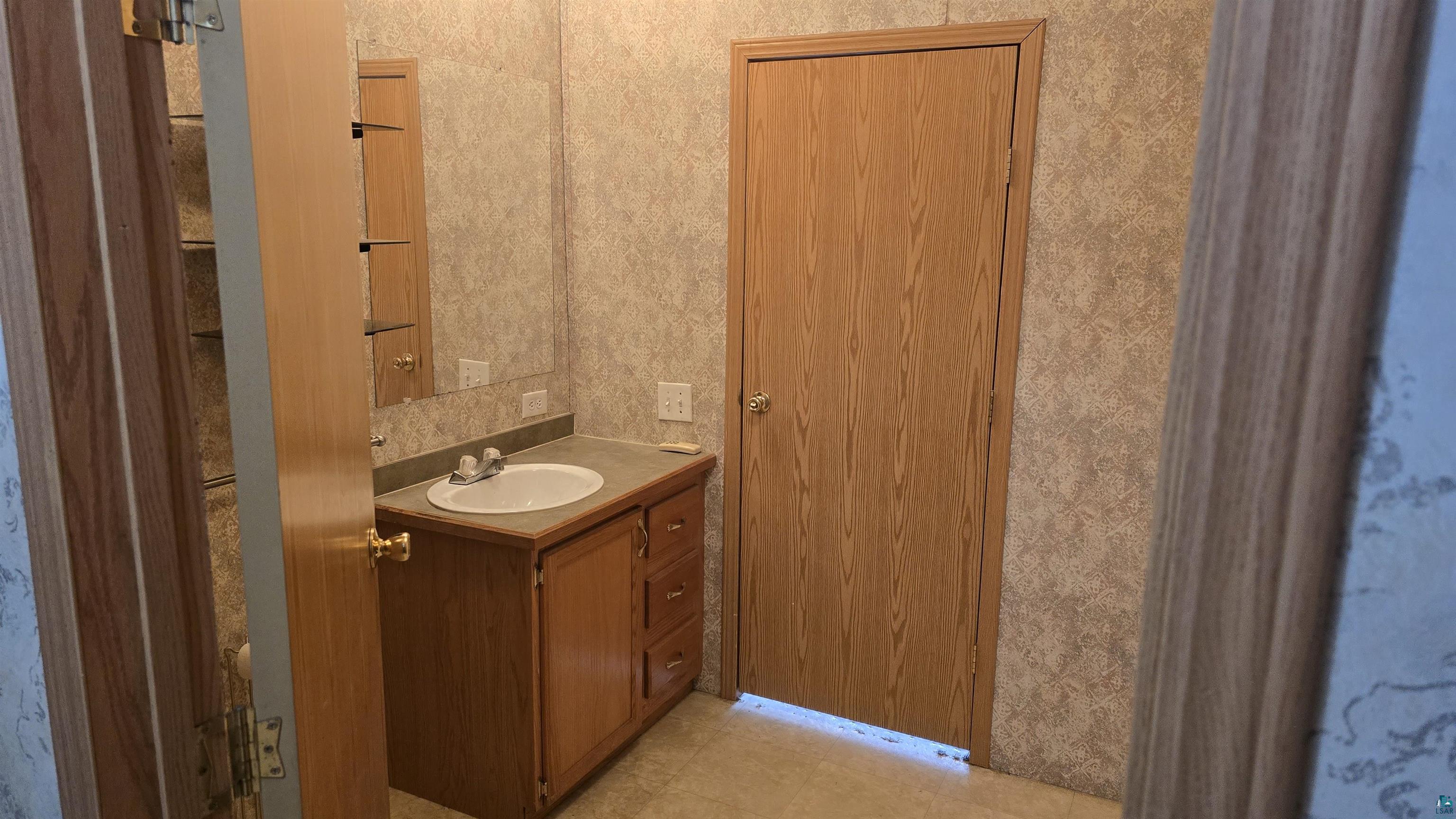 33315 State Highway 13, Bayfield, WI 54814 Listing Photo  16