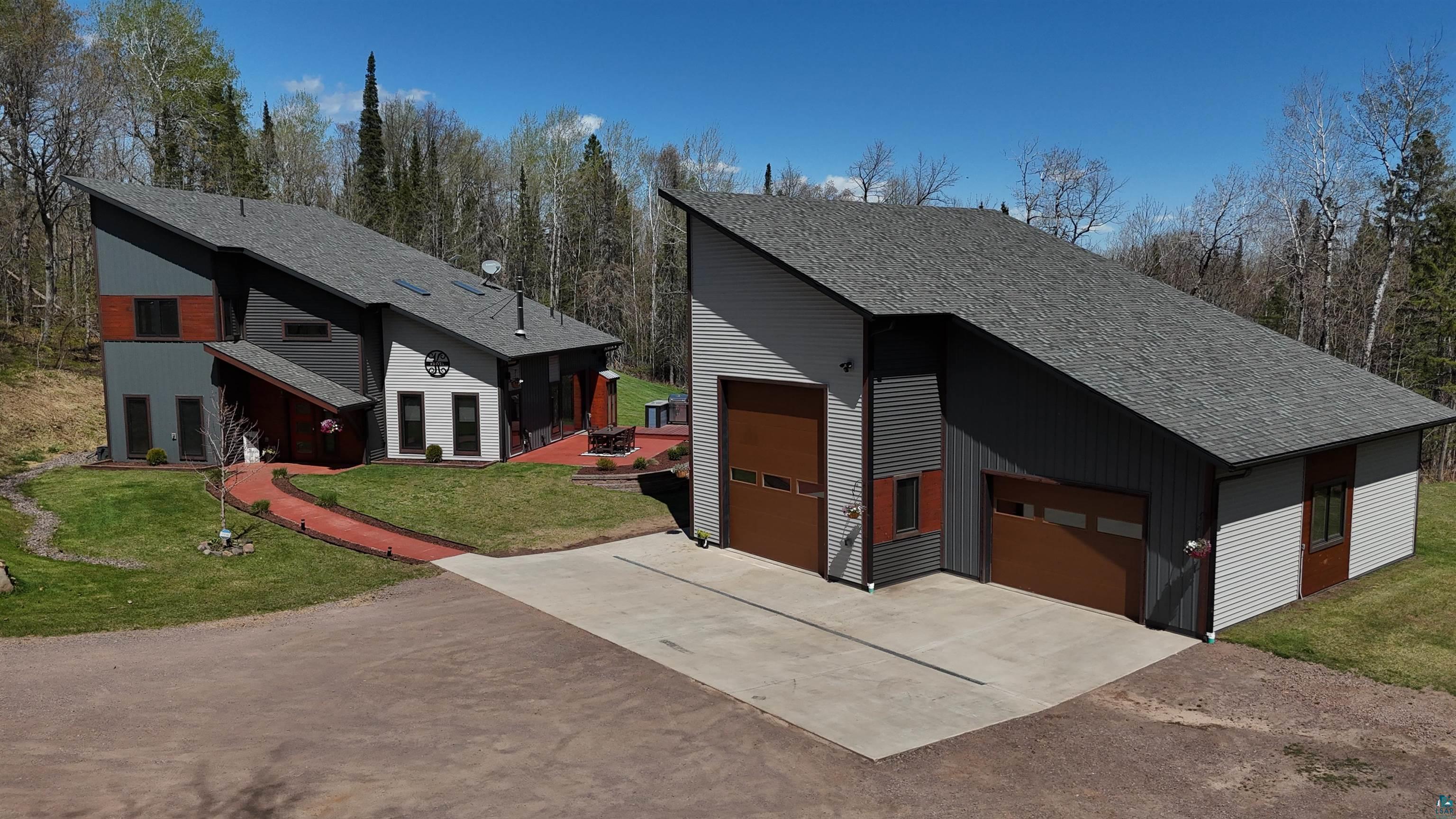 5196 Eagle Lake Rd, Duluth, MN 55803 Listing Photo  3