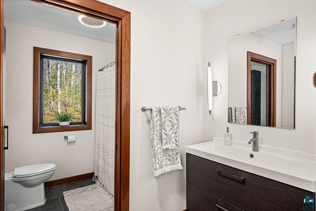 5196 Eagle Lake Rd, Duluth, MN 55803 Listing Photo  36