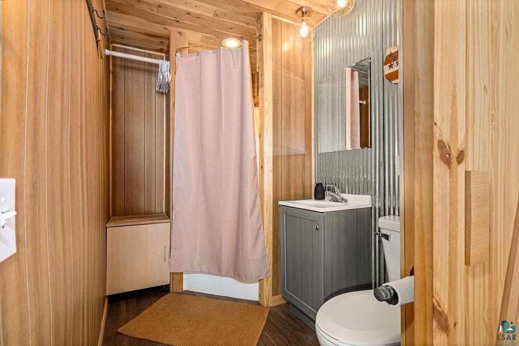 5196 Eagle Lake Rd, Duluth, MN 55803 Listing Photo  40