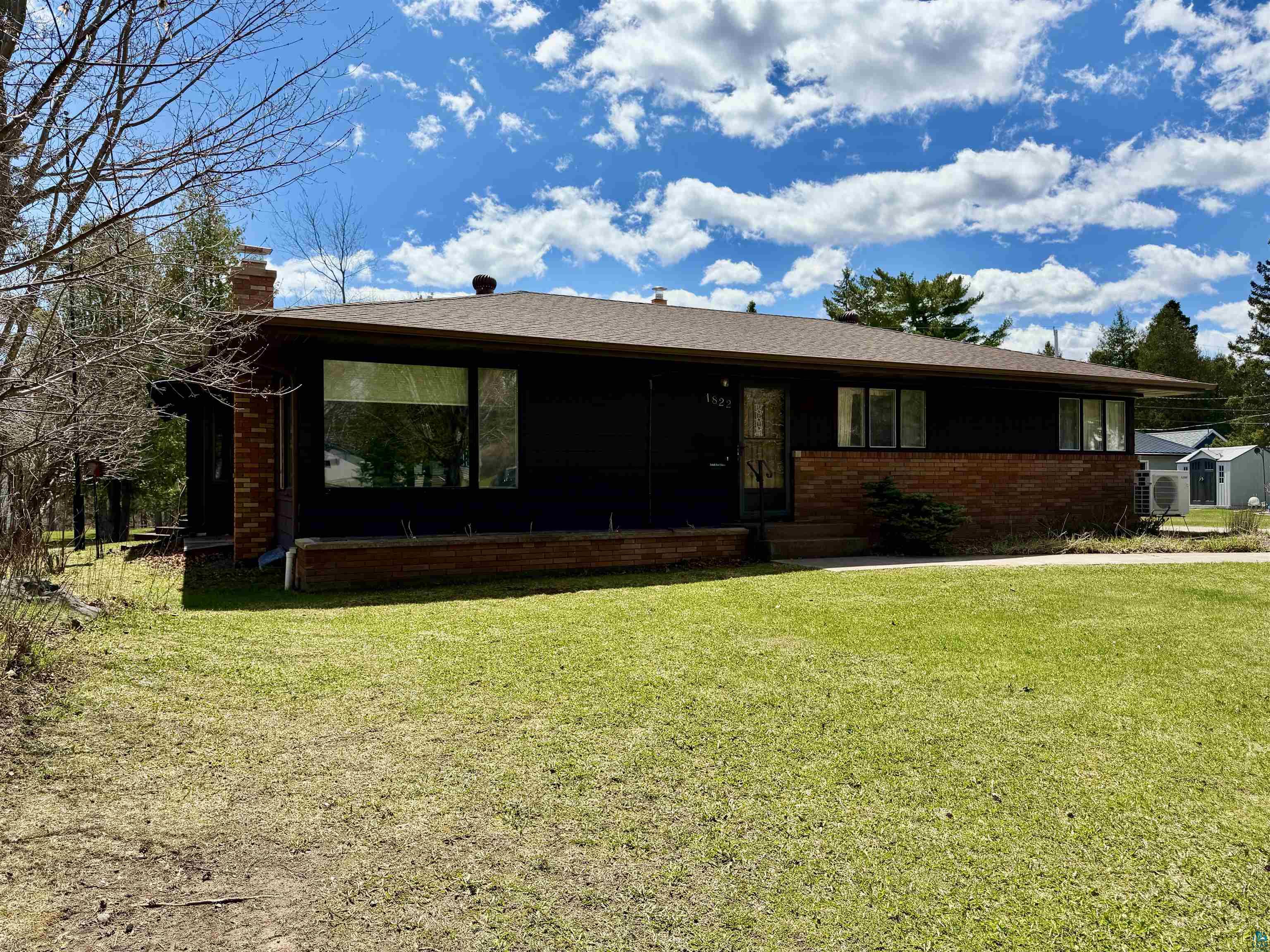 1822 7th Ave, Two Harbors, MN 55616 Listing Photo  1