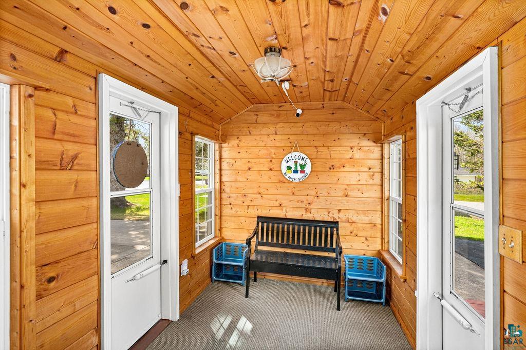 3045 Hutchinson Rd, Duluth, MN 55811 Listing Photo  4