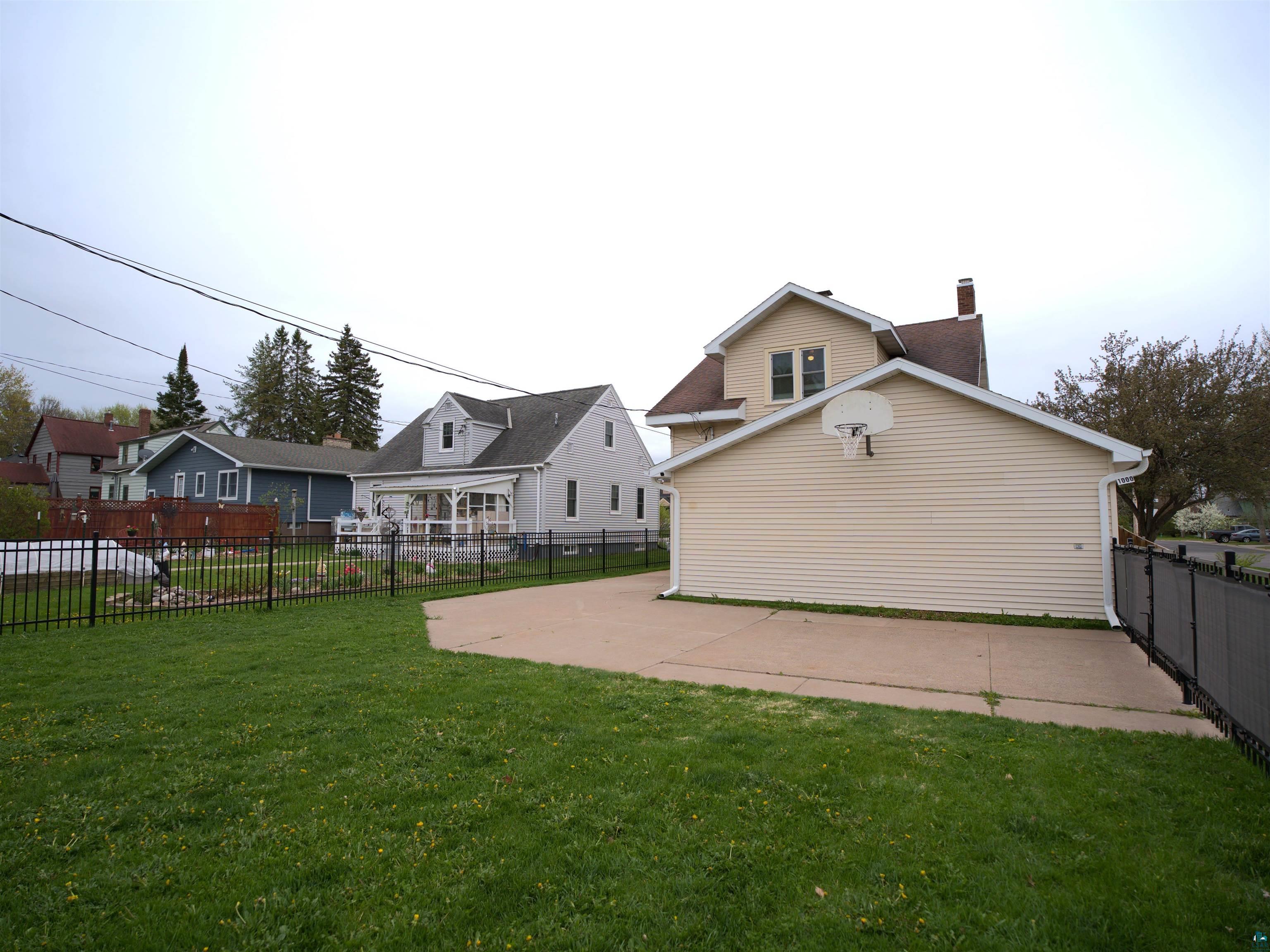 1000 MacArthur Ave, Ashland, WI 54806 Listing Photo  3
