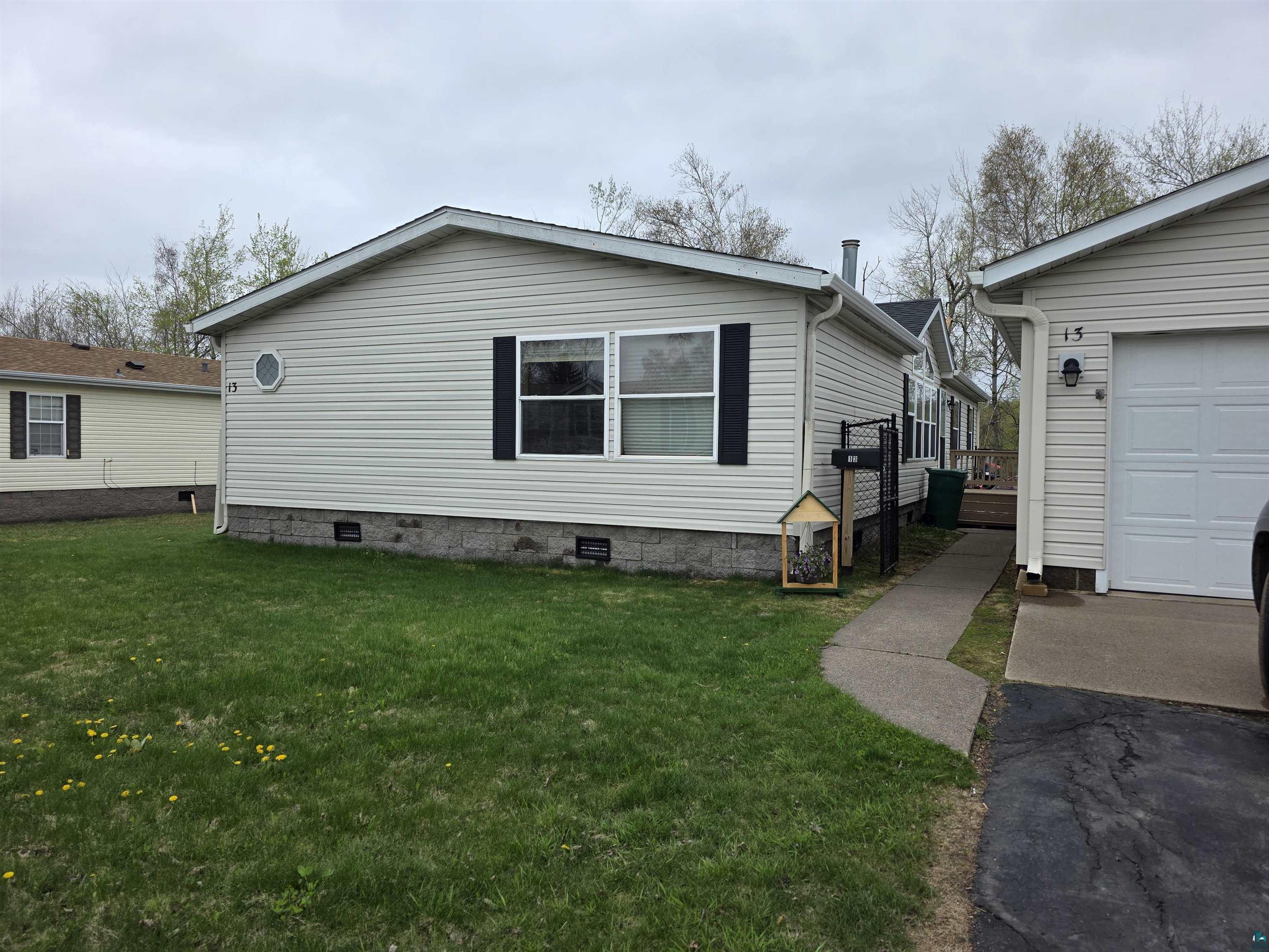 13 Spruce Dr, Duluth, MN 55810 Listing Photo  1