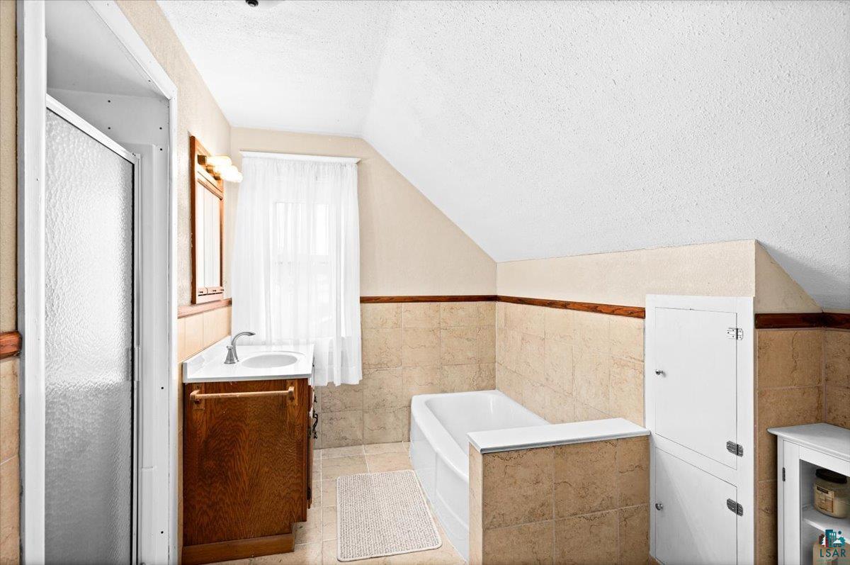819 6th Ave, Two Harbors, MN 55616 Listing Photo  32