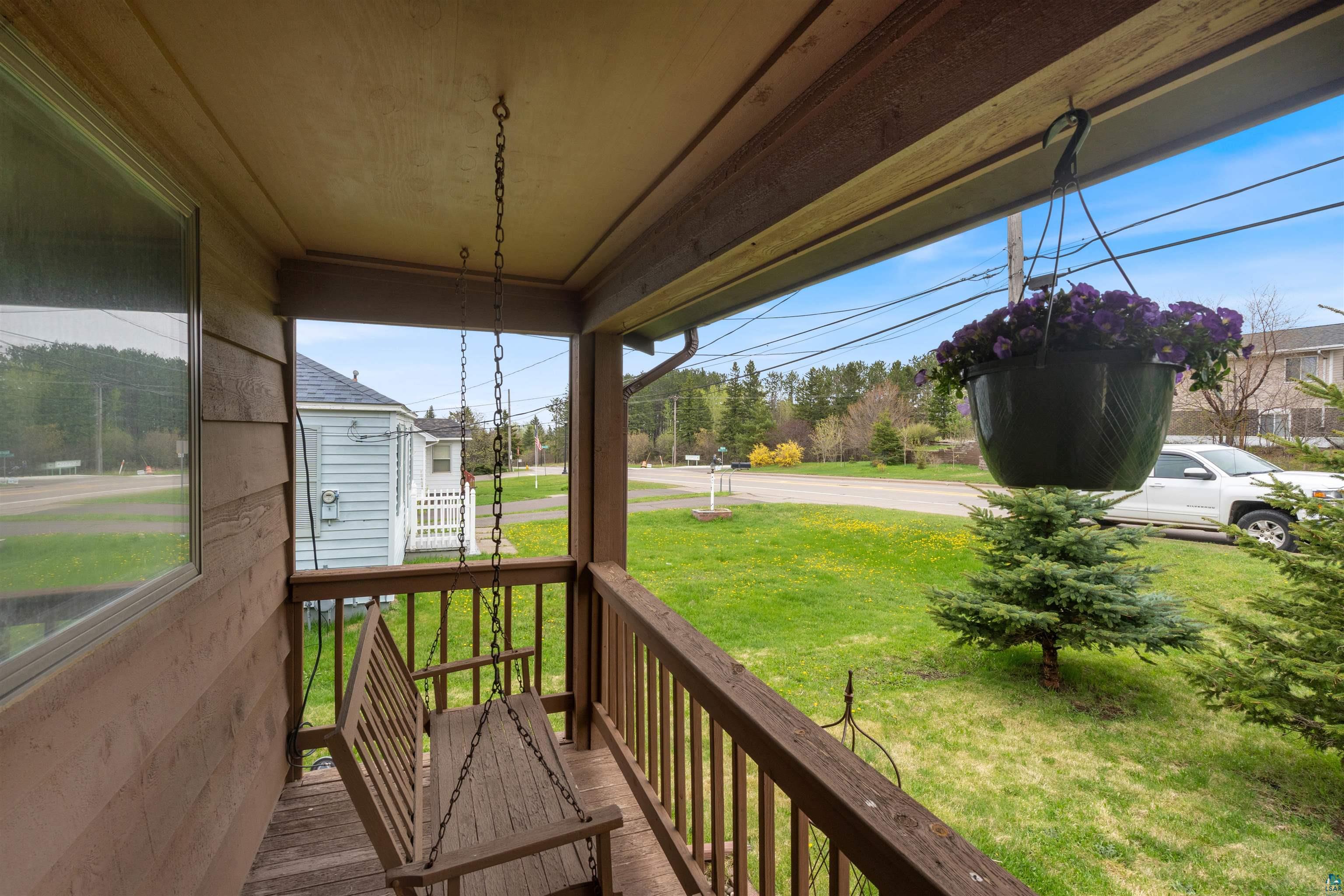 2316 Piedmont Ave, Duluth, MN 55811 Listing Photo  2