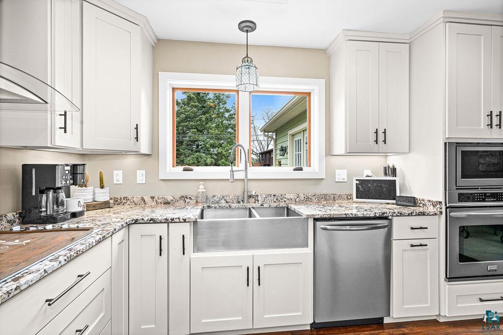 15 Vergennes St, Superior, WI 54880 Listing Photo  5