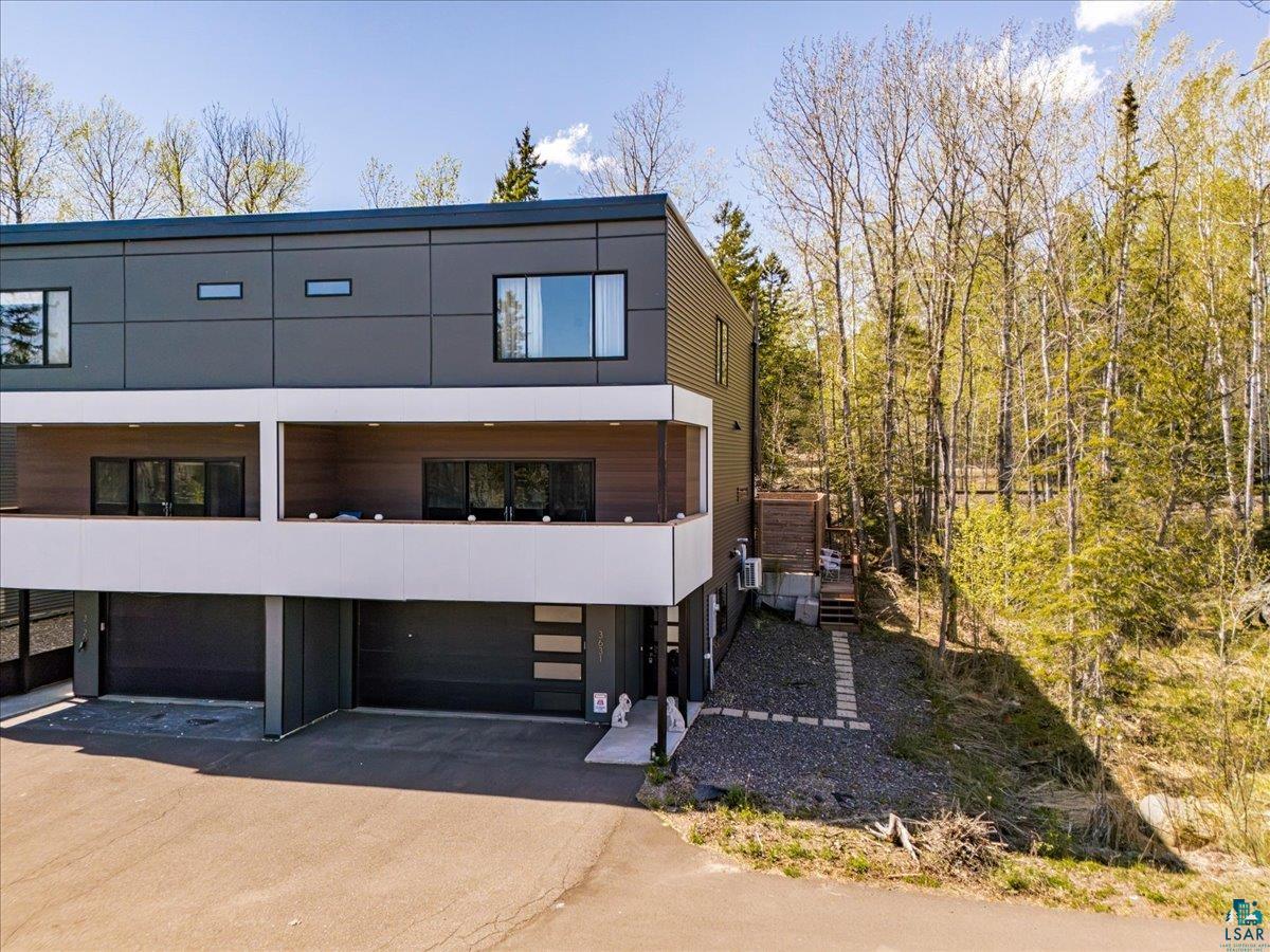 3631 London Rd, Duluth, MN 55804 Listing Photo  4
