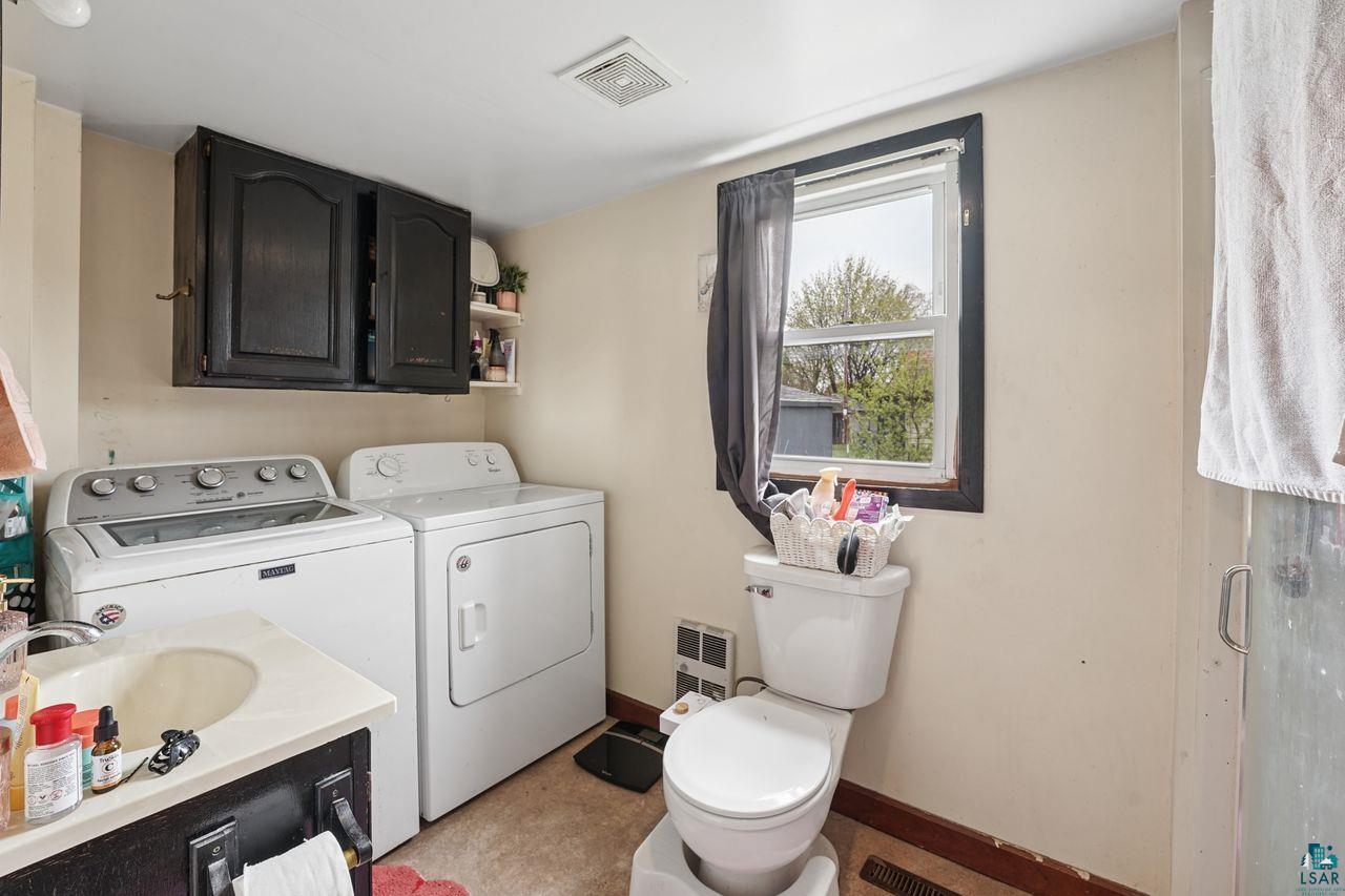 508 Clough Ave, Superior, WI 54880 Listing Photo  8