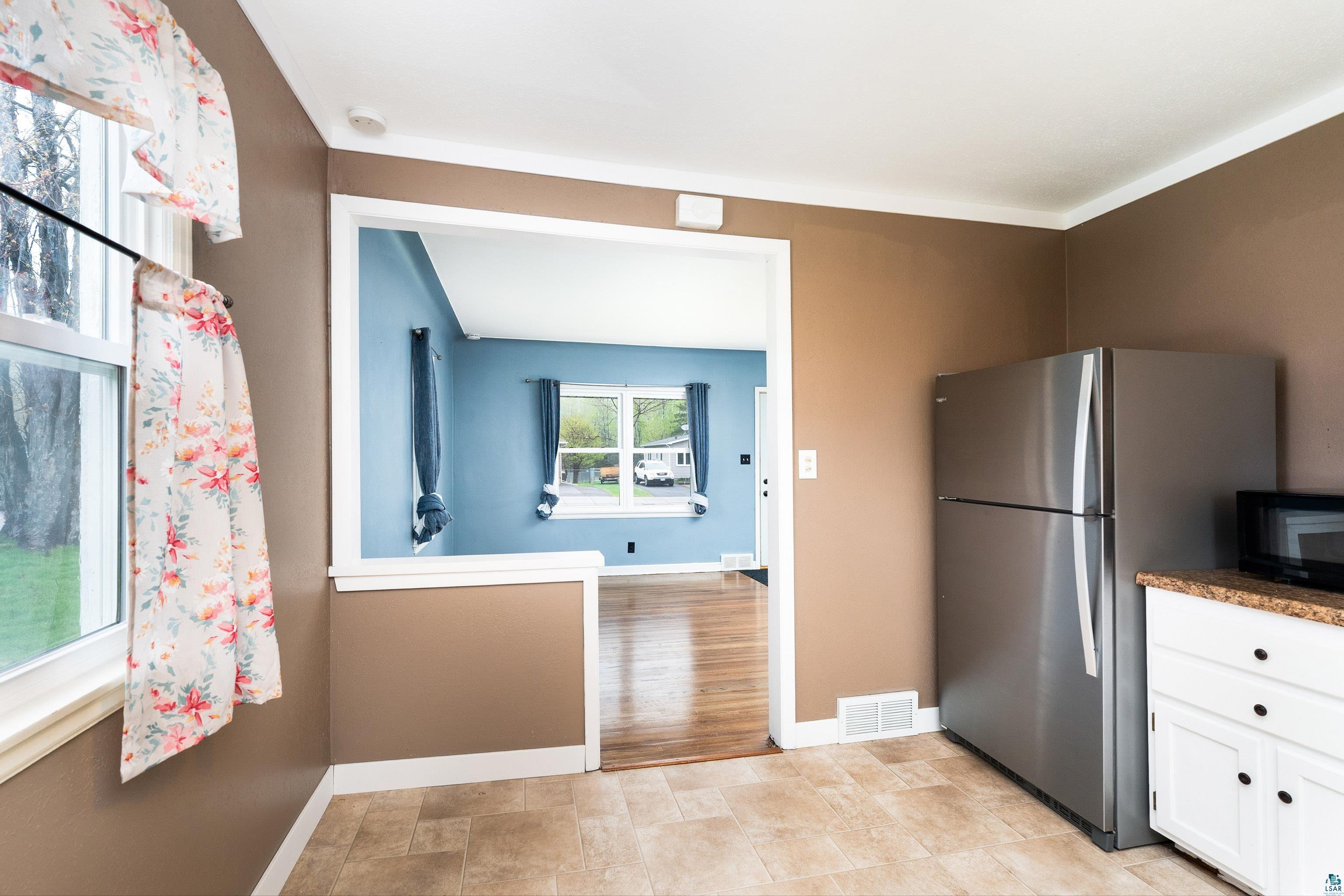 4922 Glenwood St, Duluth, MN 55804 Listing Photo  11