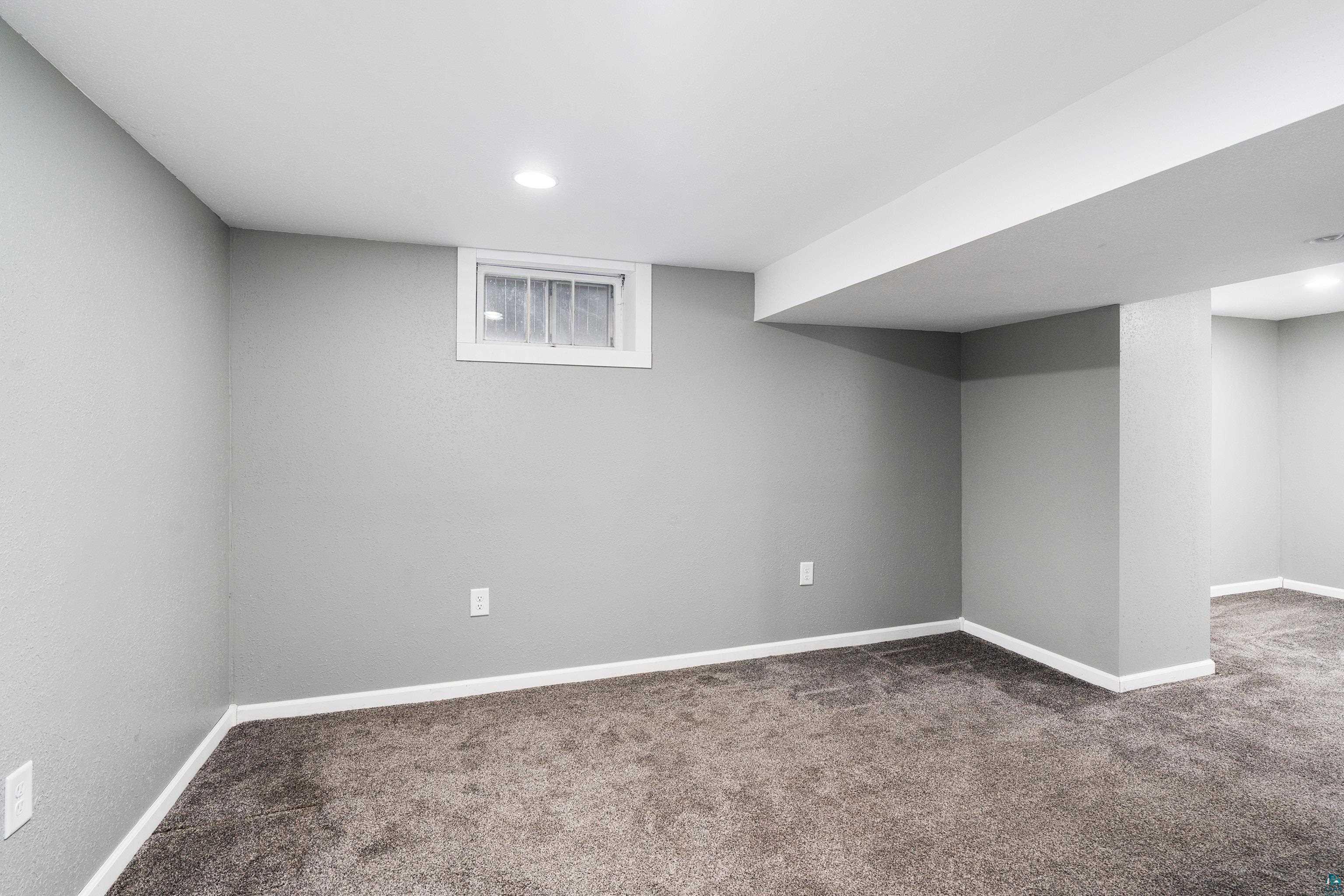 4922 Glenwood St, Duluth, MN 55804 Listing Photo  21