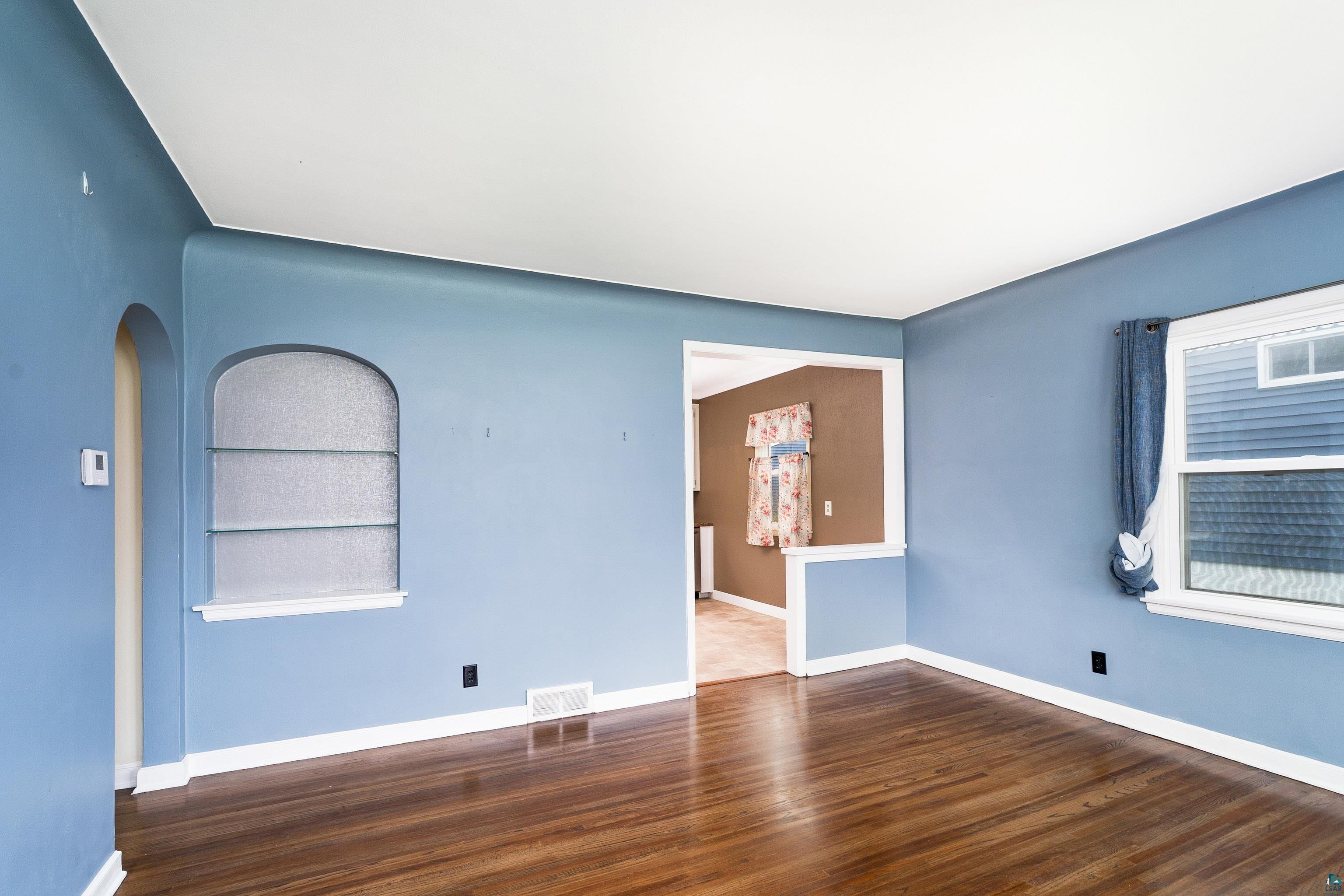 4922 Glenwood St, Duluth, MN 55804 Listing Photo  6