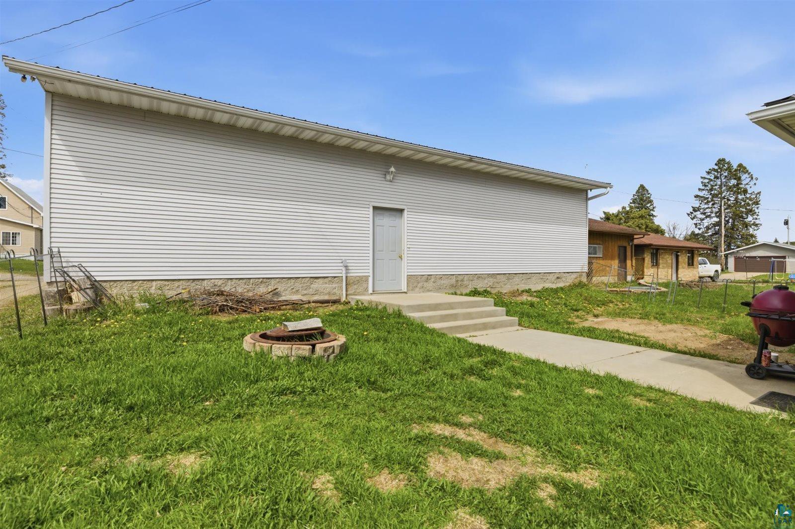 306 W 1st Ave N, Aurora, MN 55705 Listing Photo  22