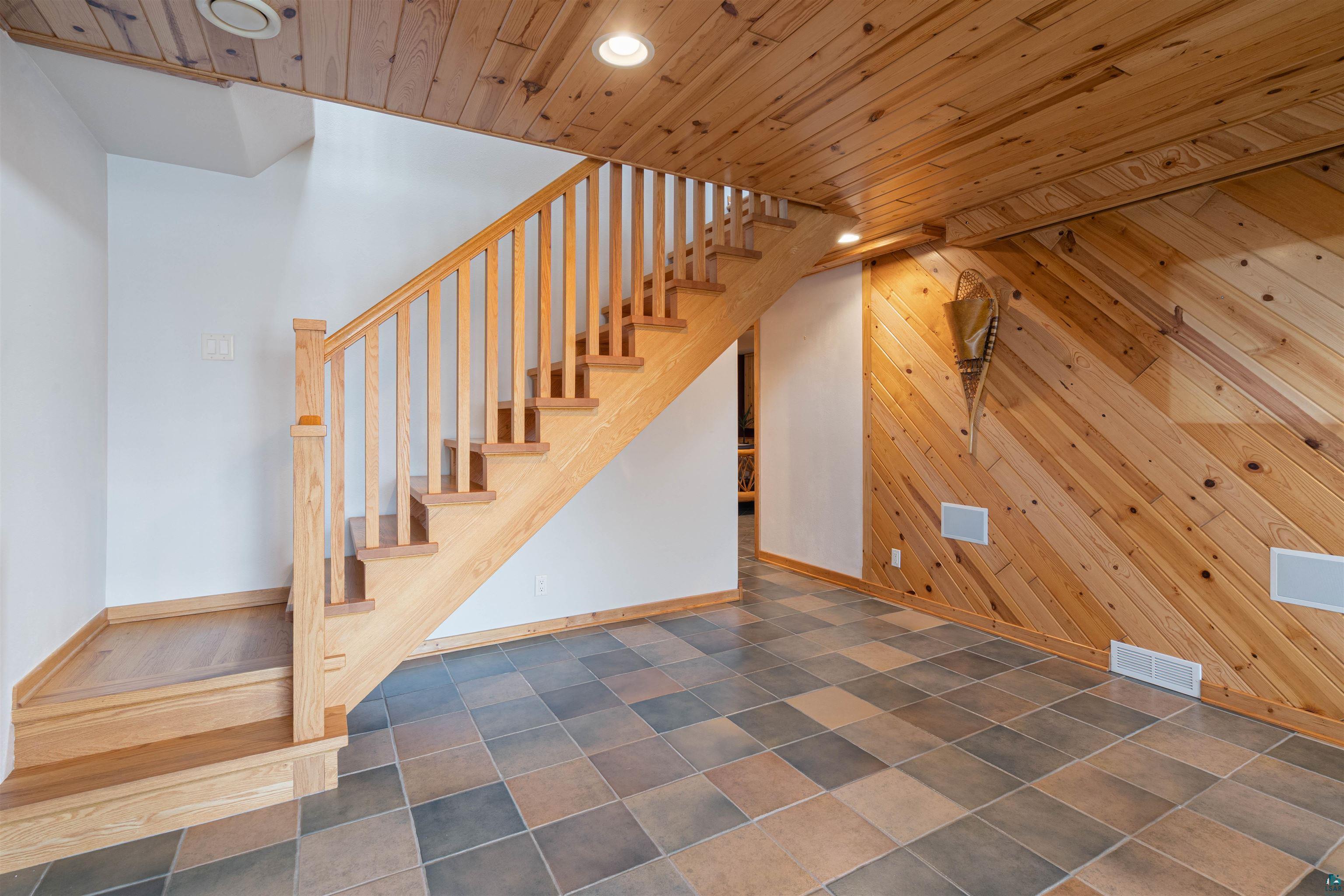 7024 Van Rd, Duluth, MN 55803 Listing Photo  24