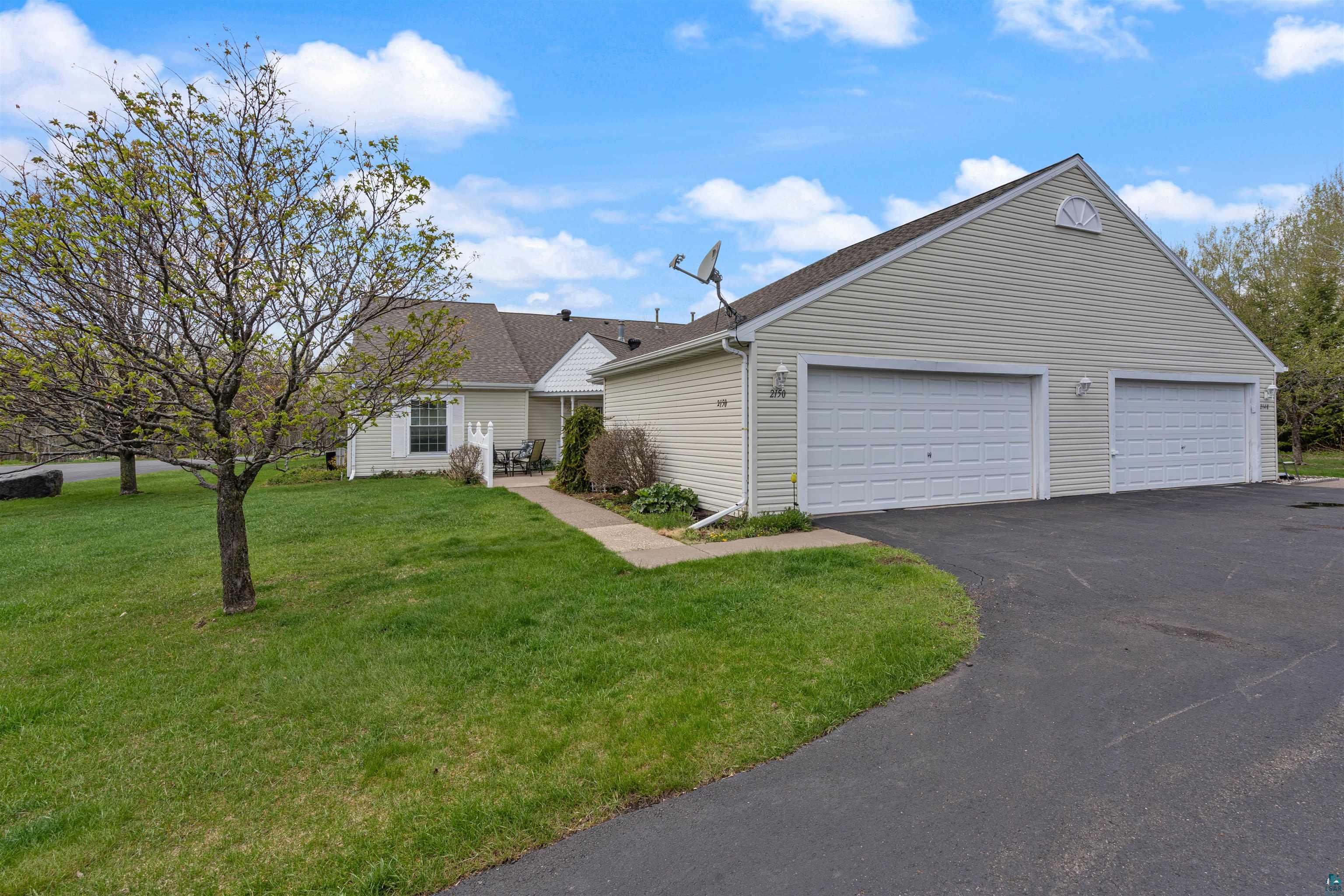 2150 Miller Creek Dr, #8, Duluth, MN 55811 Listing Photo  2