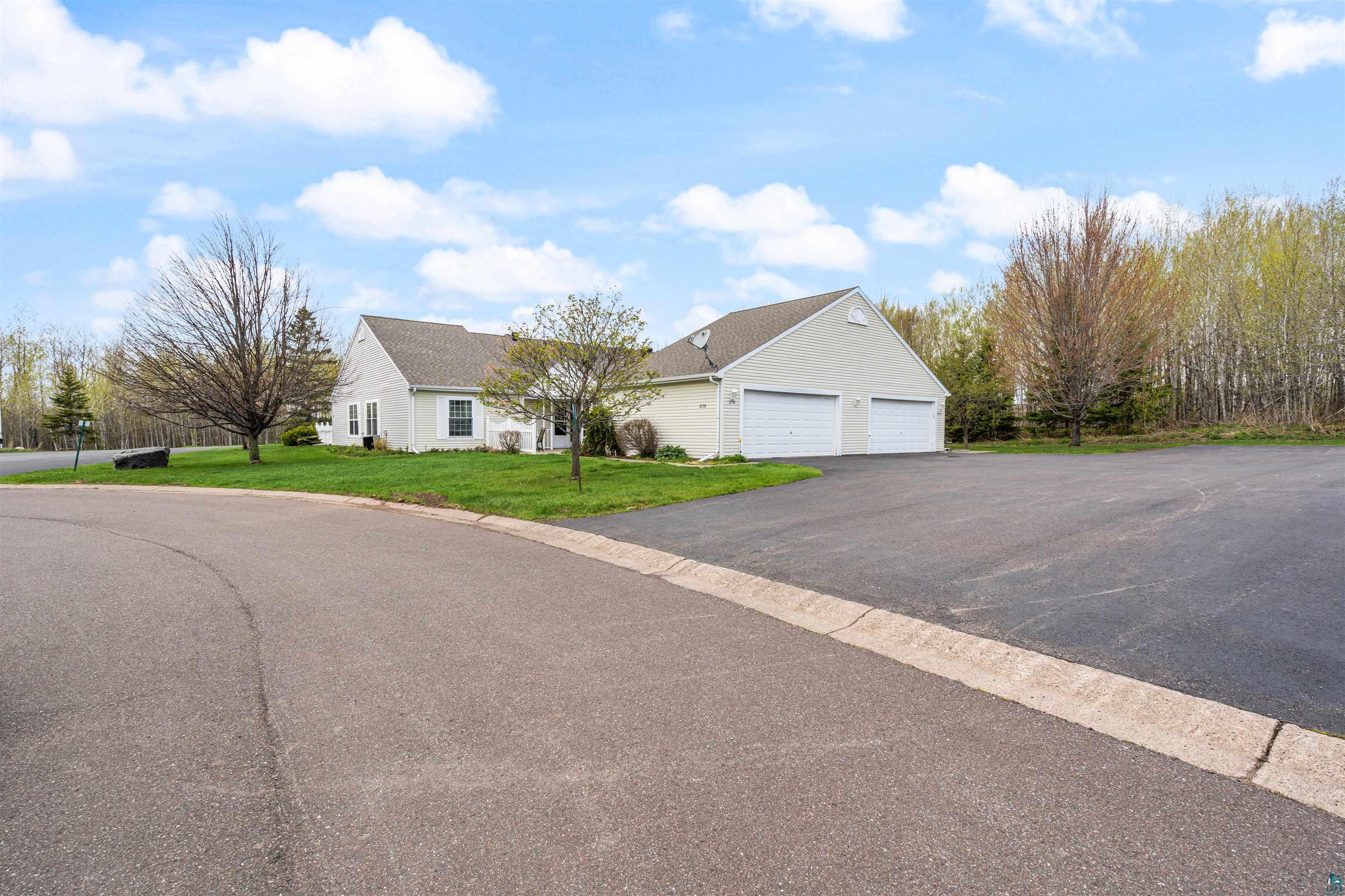 2150 Miller Creek Dr, #8, Duluth, MN 55811 Listing Photo  21