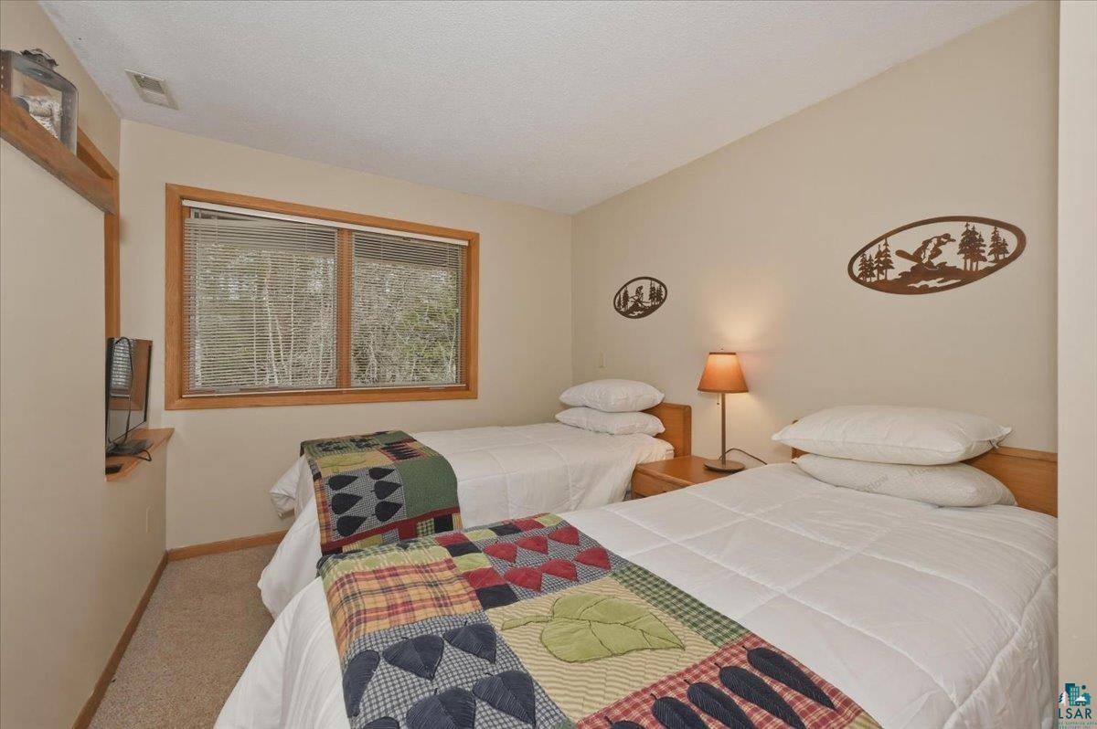 544 Moose Mountain Dr, Lutsen, MN 55612 Listing Photo  10