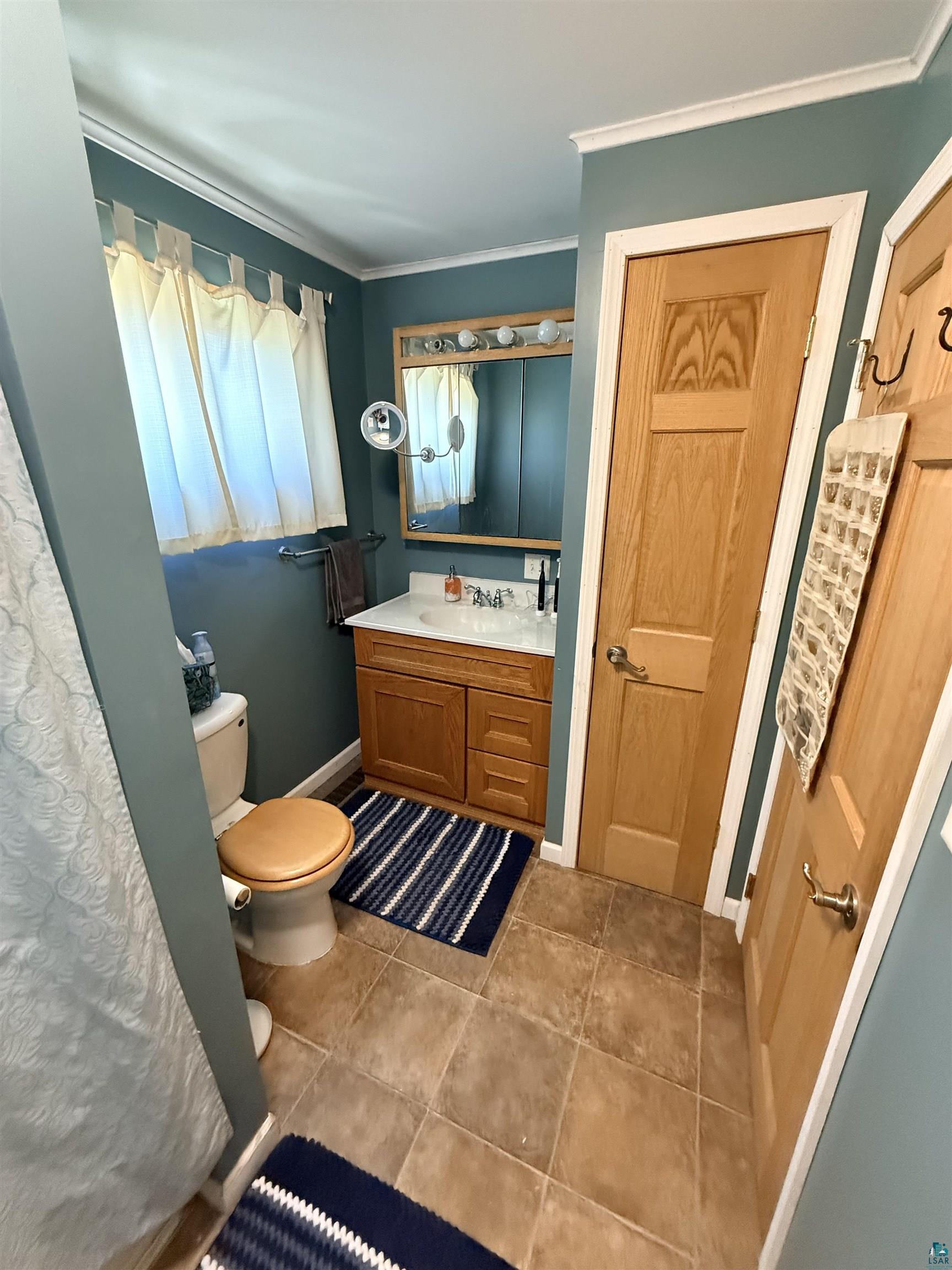 5314 E 3rd St, Superior, WI 54880 Listing Photo  12