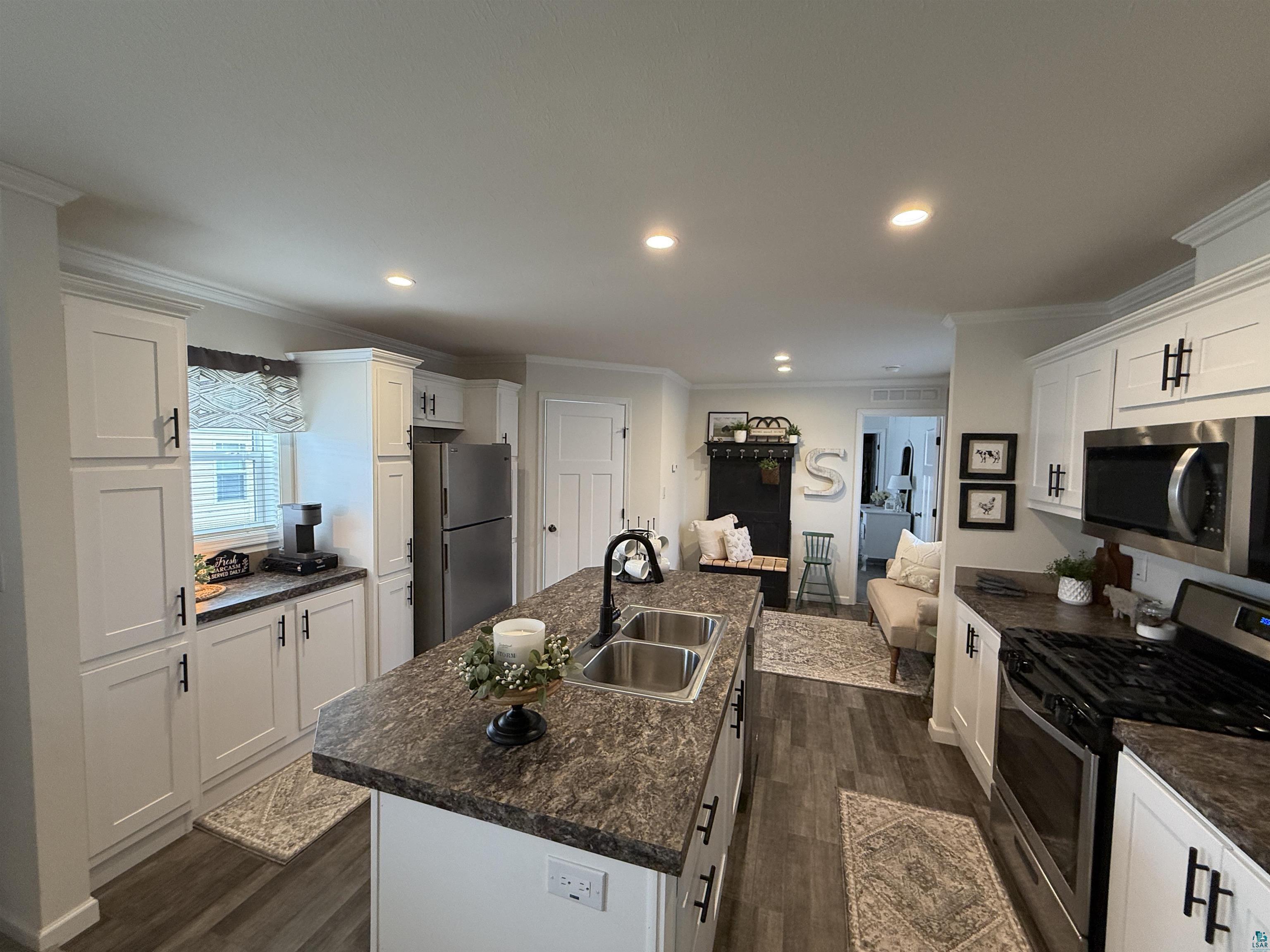 18 Kalmia Dr, Duluth, MN 55810 Listing Photo  2