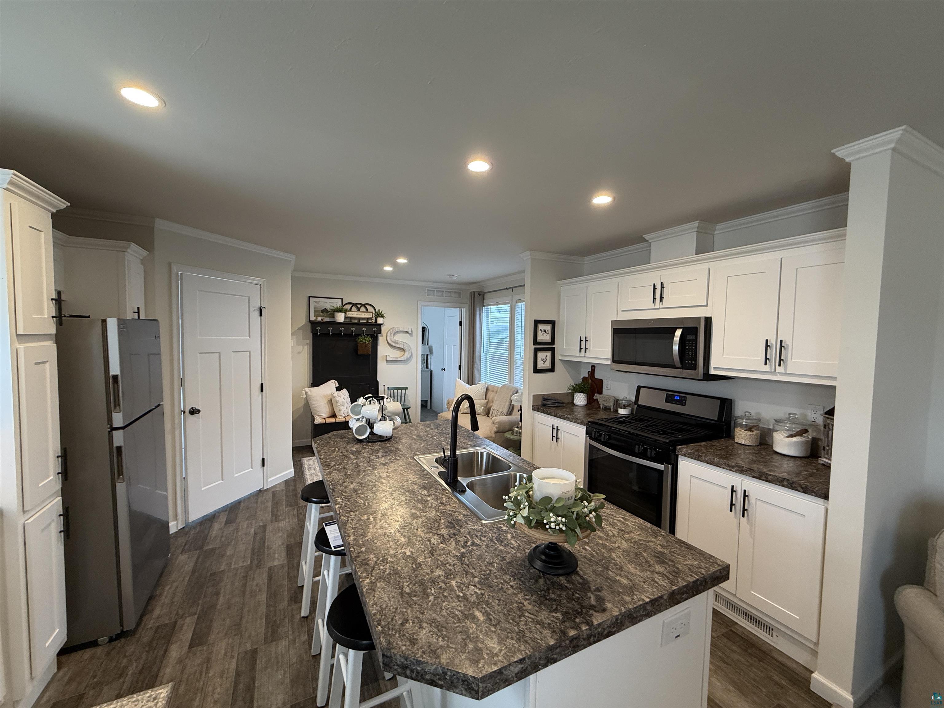 18 Kalmia Dr, Duluth, MN 55810 Listing Photo  6