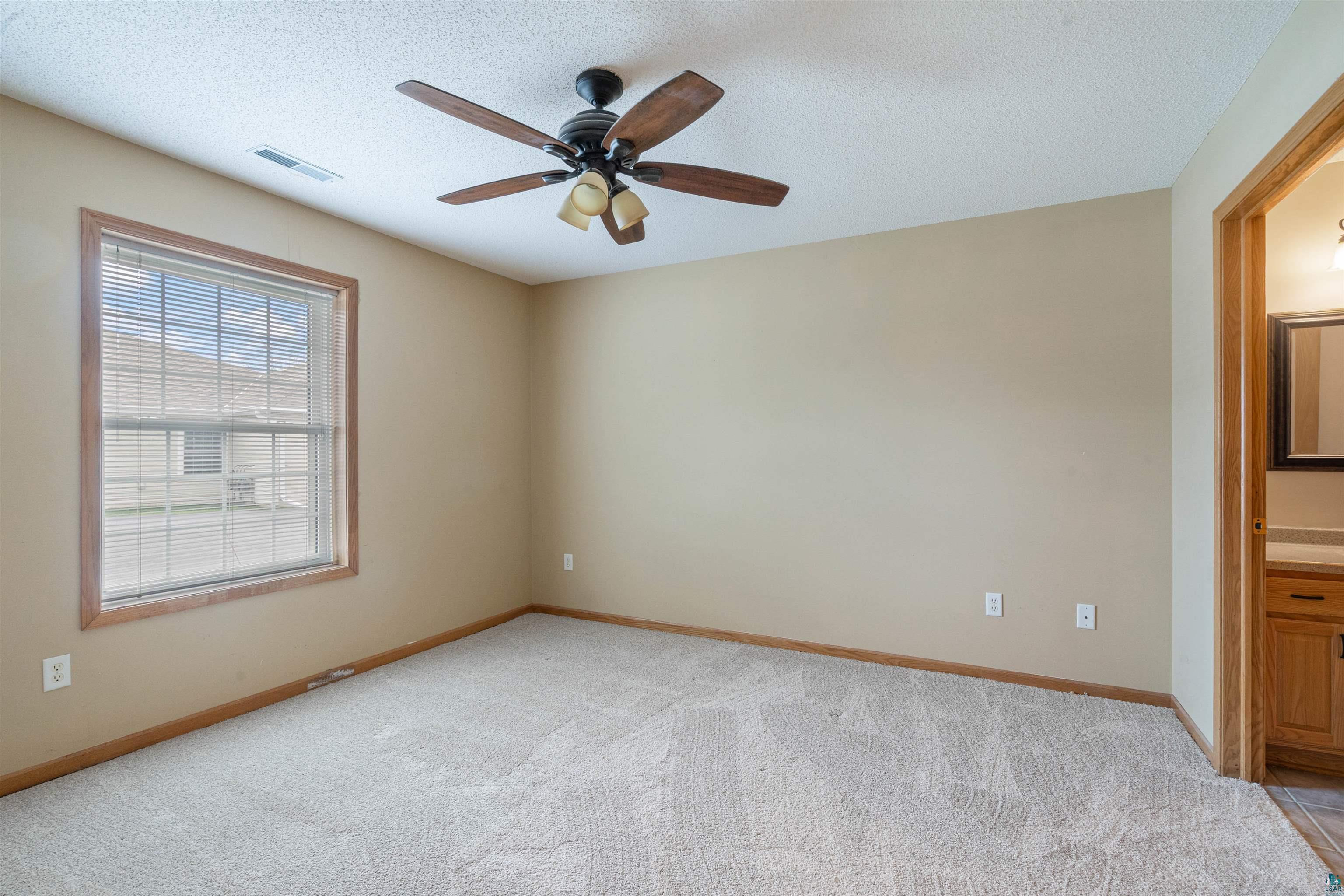 2116 Miller Creek Dr, #33, Duluth, MN 55811 Listing Photo  12