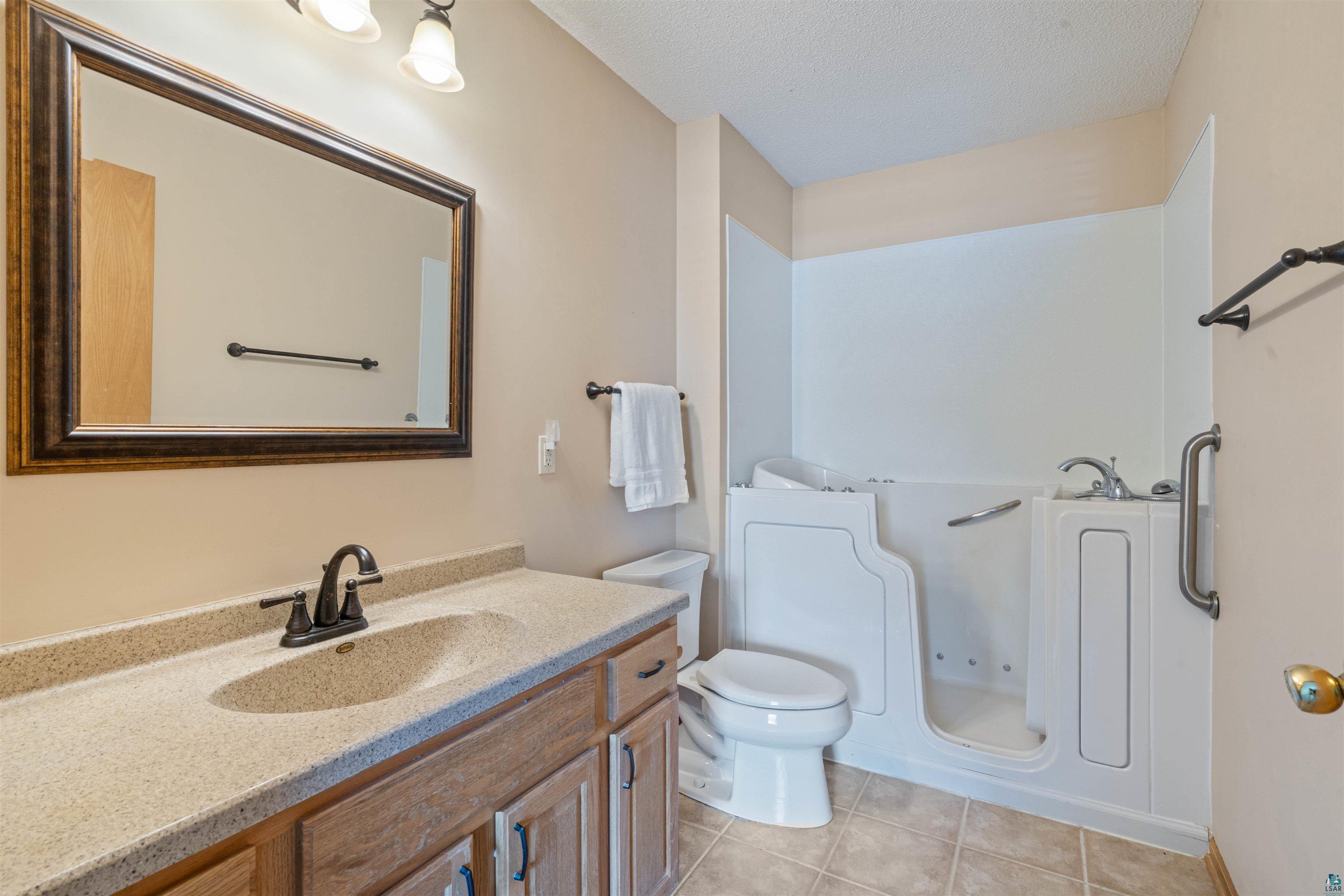 2116 Miller Creek Dr, #33, Duluth, MN 55811 Listing Photo  14