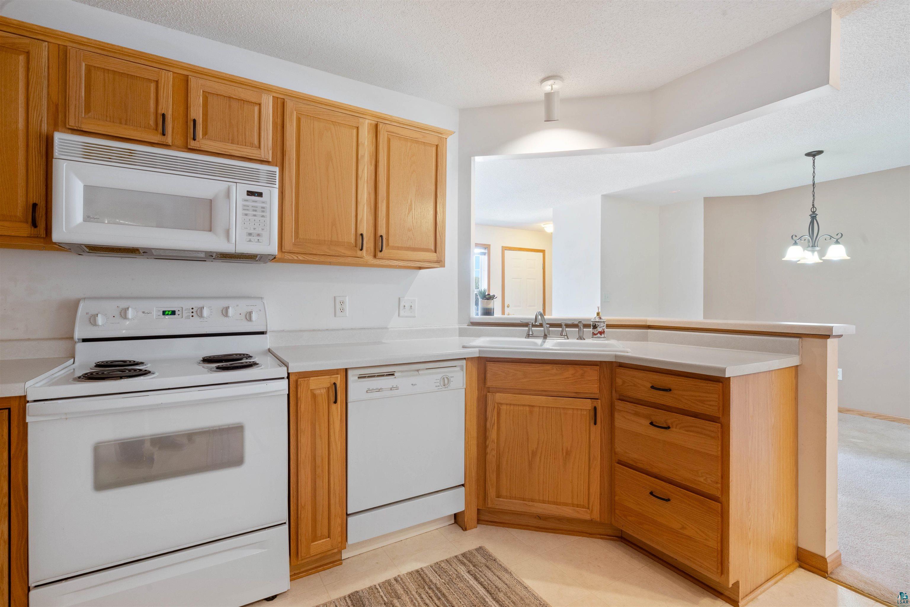 2116 Miller Creek Dr, #33, Duluth, MN 55811 Listing Photo  9