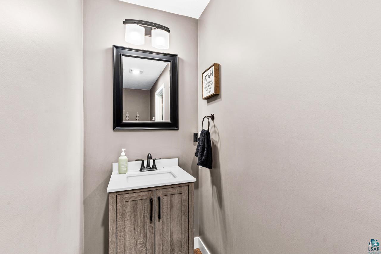 4320 Thielke Cir, Hermantown, MN 55811 Listing Photo  38