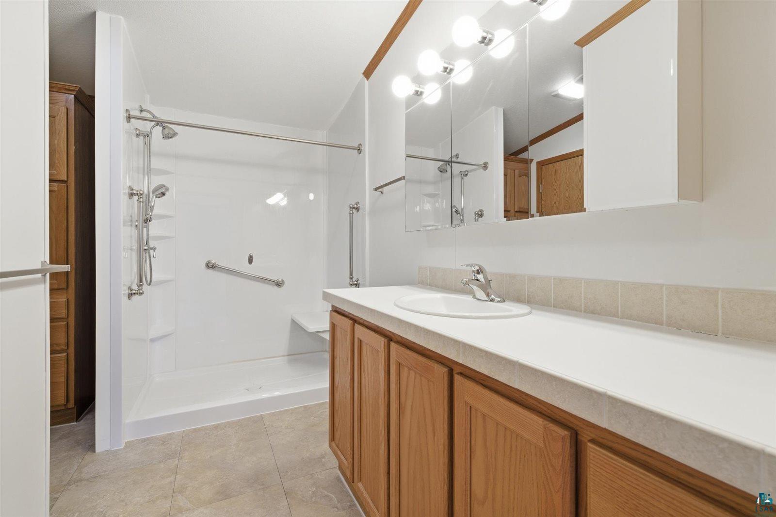 1430 12th St, Virginia, MN 55792 Listing Photo  19
