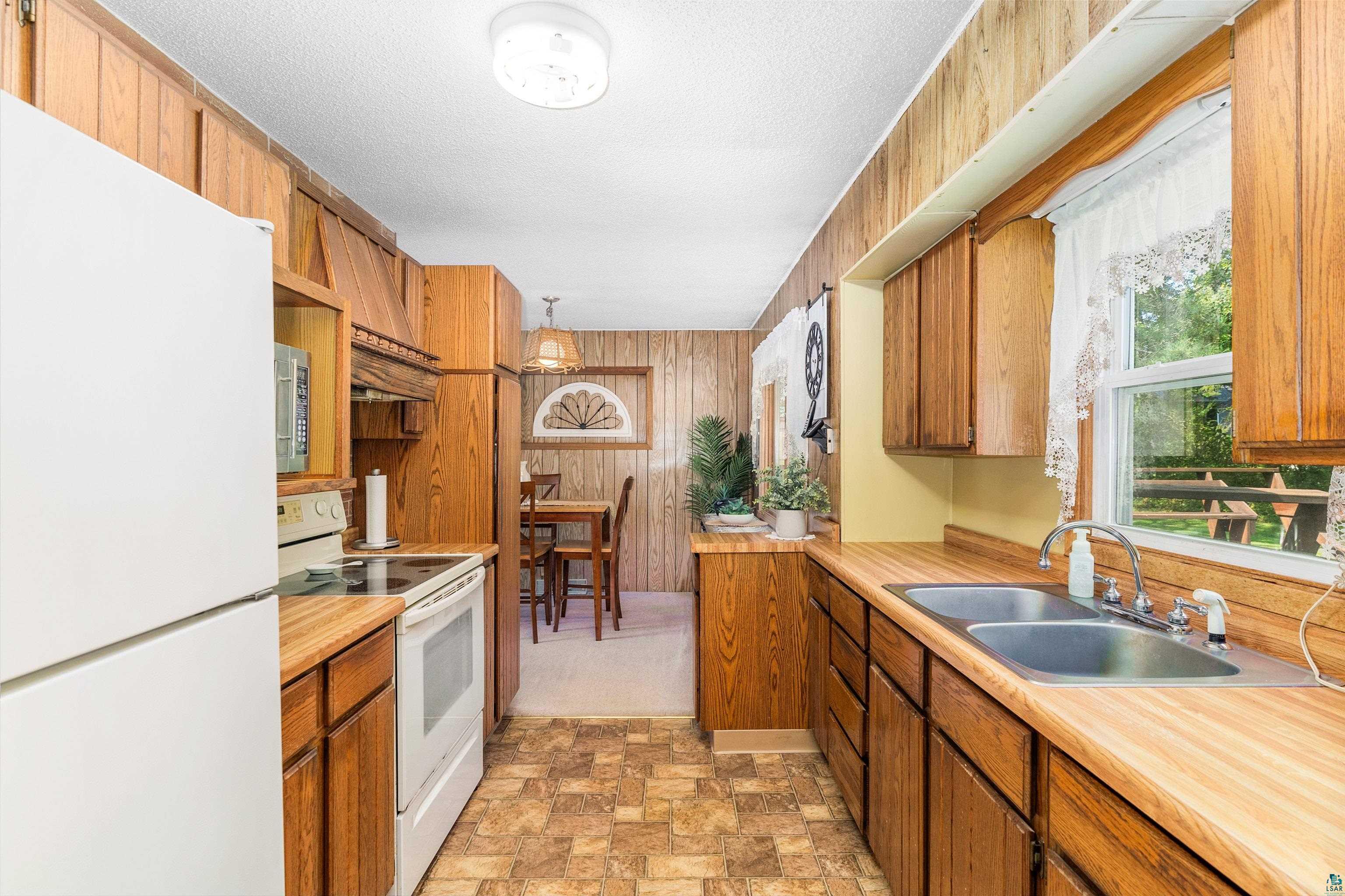 141 Alice St, Proctor, MN 55810 Listing Photo  15