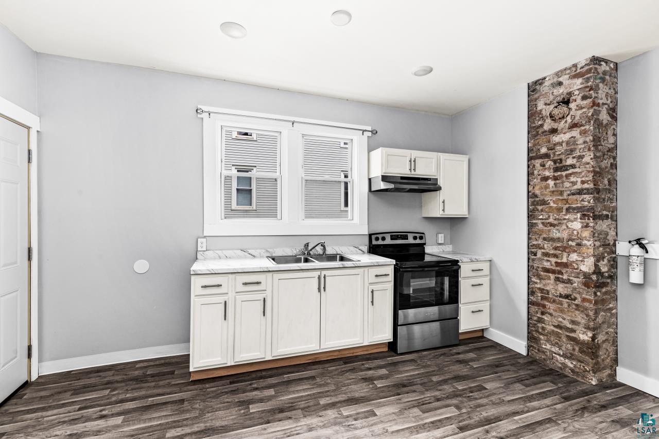 2815 W 3rd St, Duluth, MN 55806 Listing Photo  18