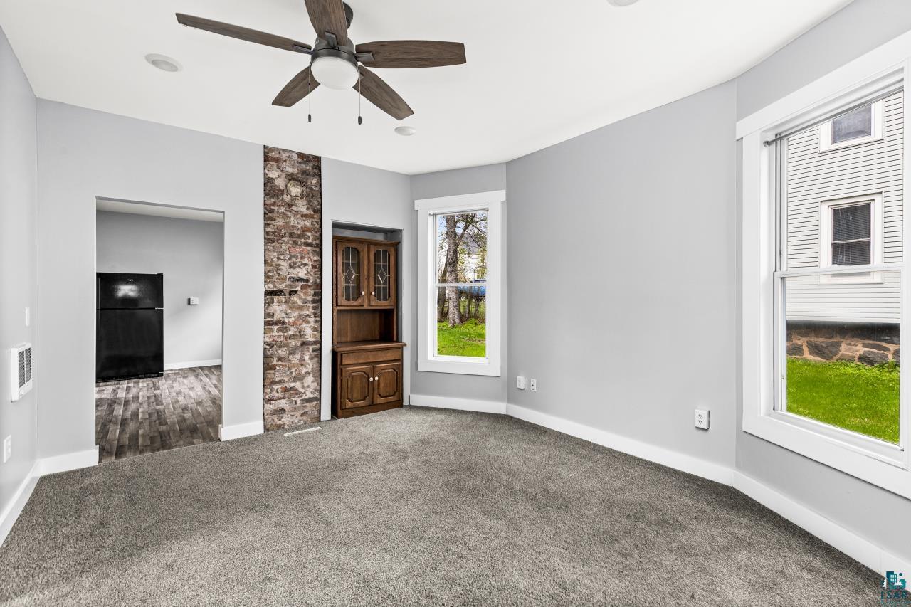 2815 W 3rd St, Duluth, MN 55806 Listing Photo  5