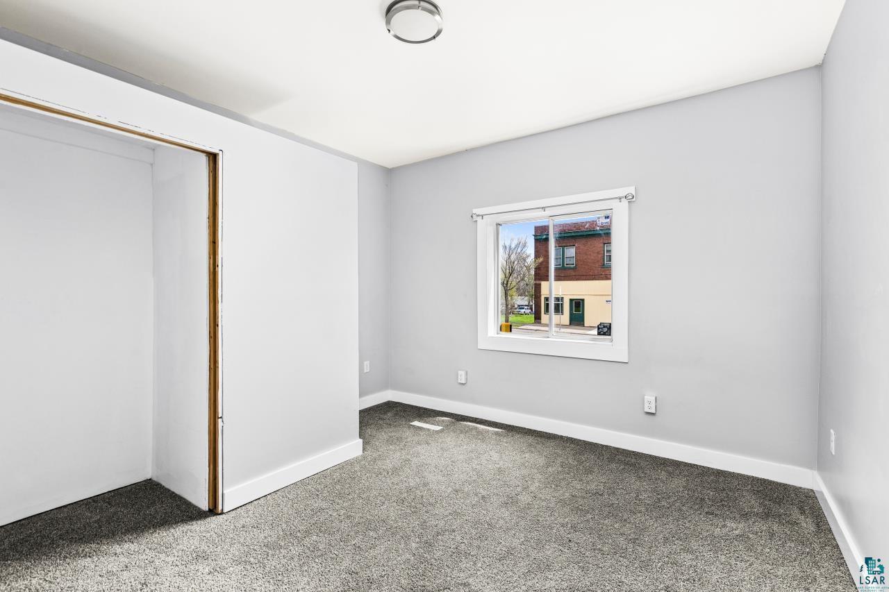 2815 W 3rd St, Duluth, MN 55806 Listing Photo  10