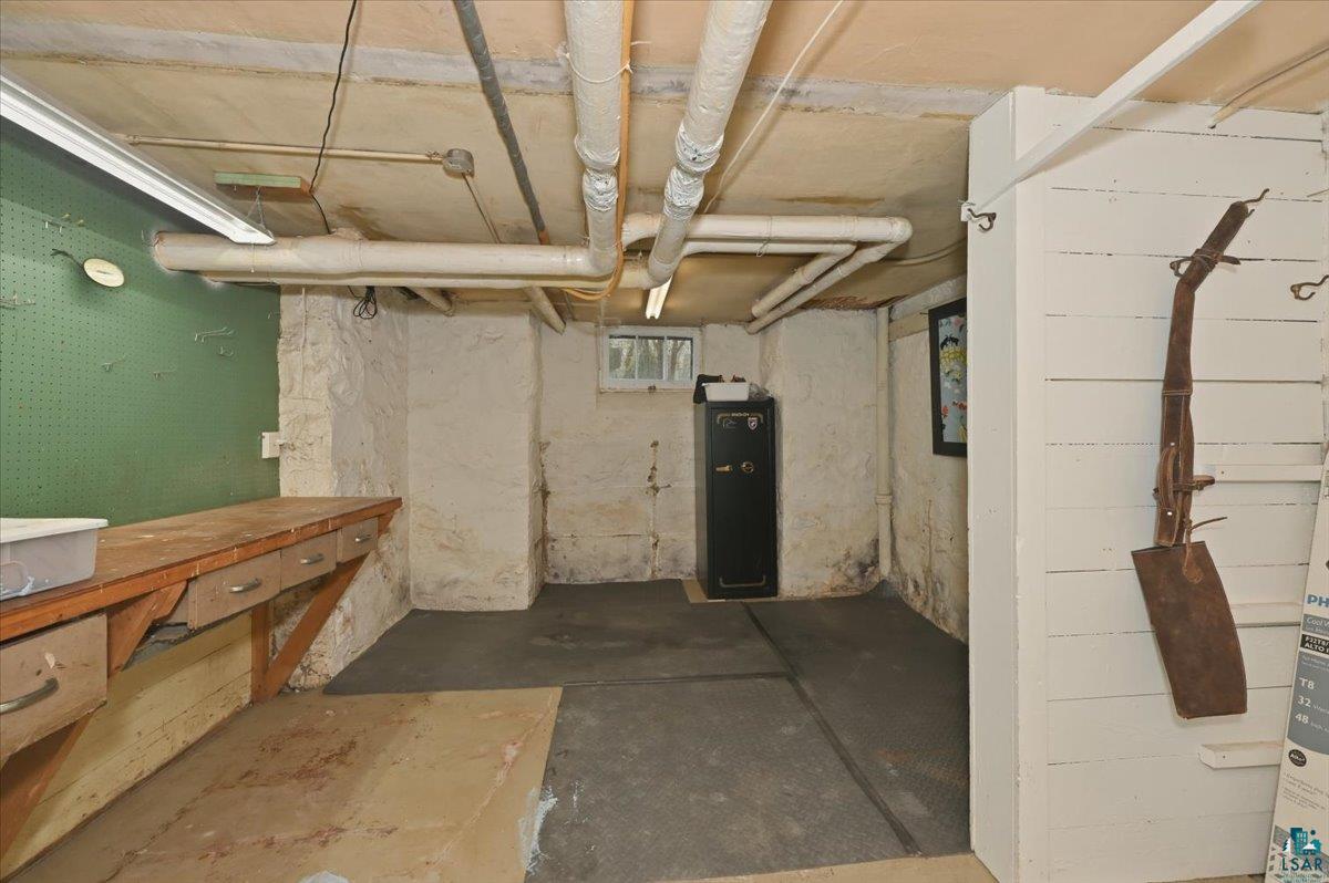 4203 Robinson St, Duluth, MN 55804 Listing Photo  40