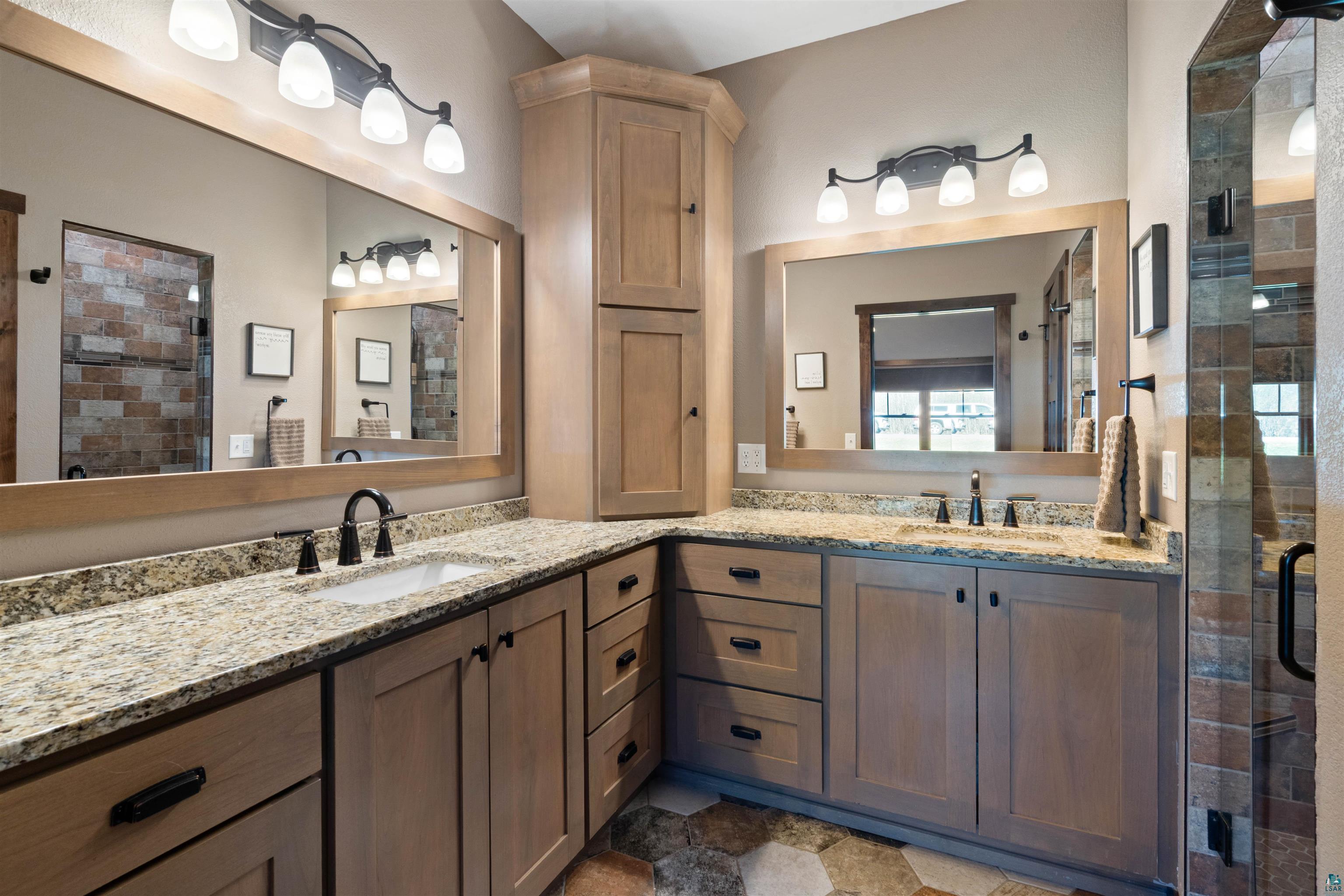 5378 Roosevelt Dr, Hermantown, MN 55811 Listing Photo  19