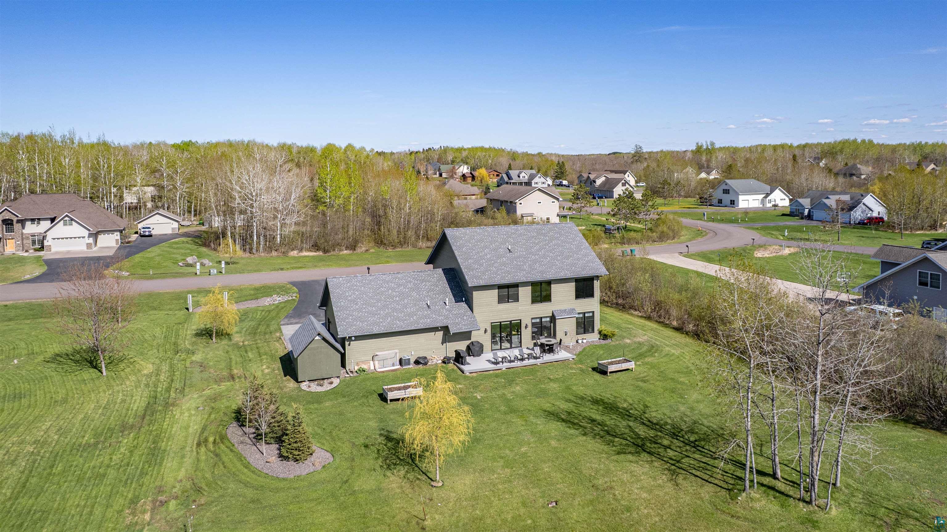 5378 Roosevelt Dr, Hermantown, MN 55811 Listing Photo  3