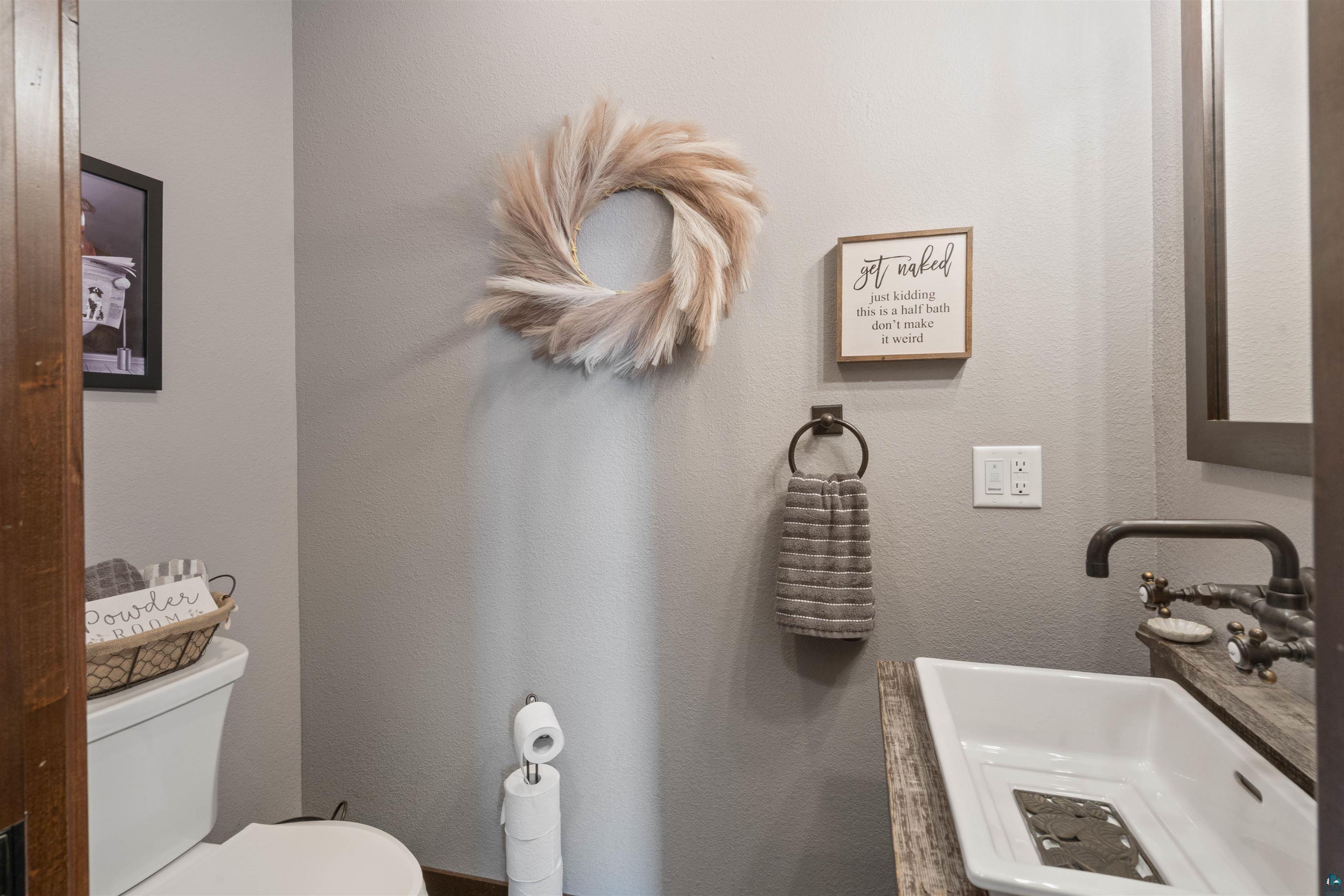 5378 Roosevelt Dr, Hermantown, MN 55811 Listing Photo  22