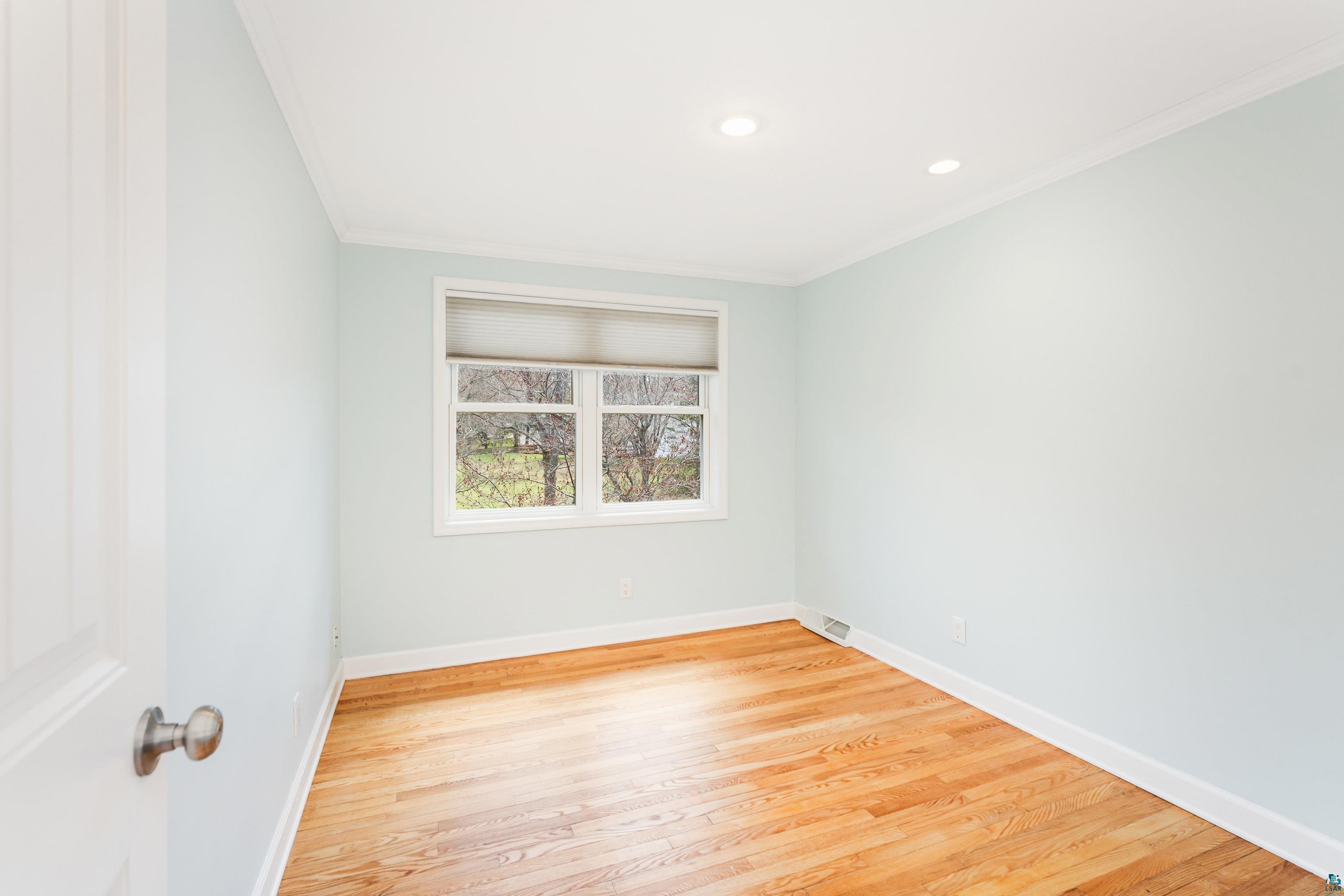 504 Madison Ave, Duluth, MN 55811 Listing Photo  20