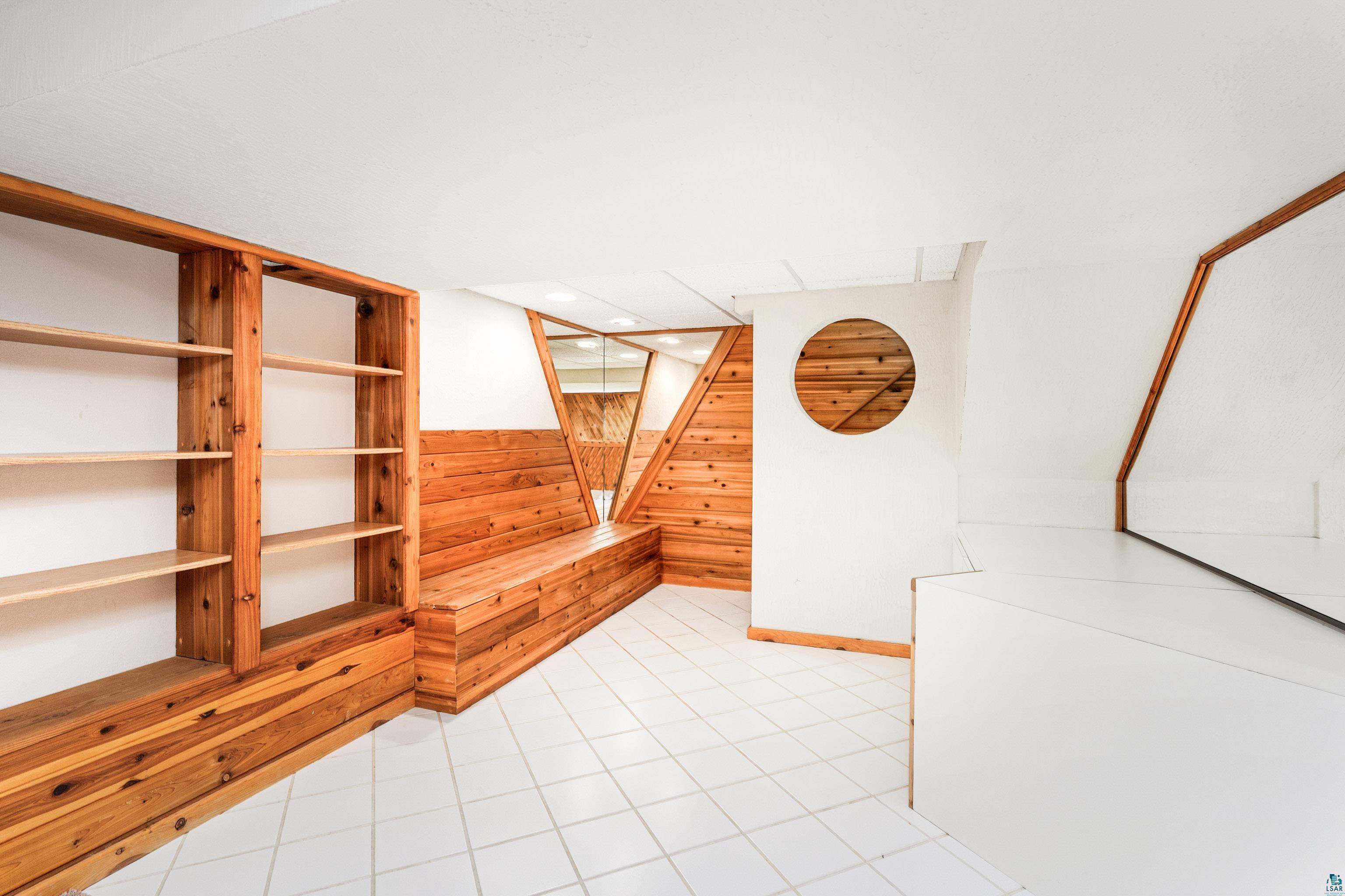 504 Madison Ave, Duluth, MN 55811 Listing Photo  25