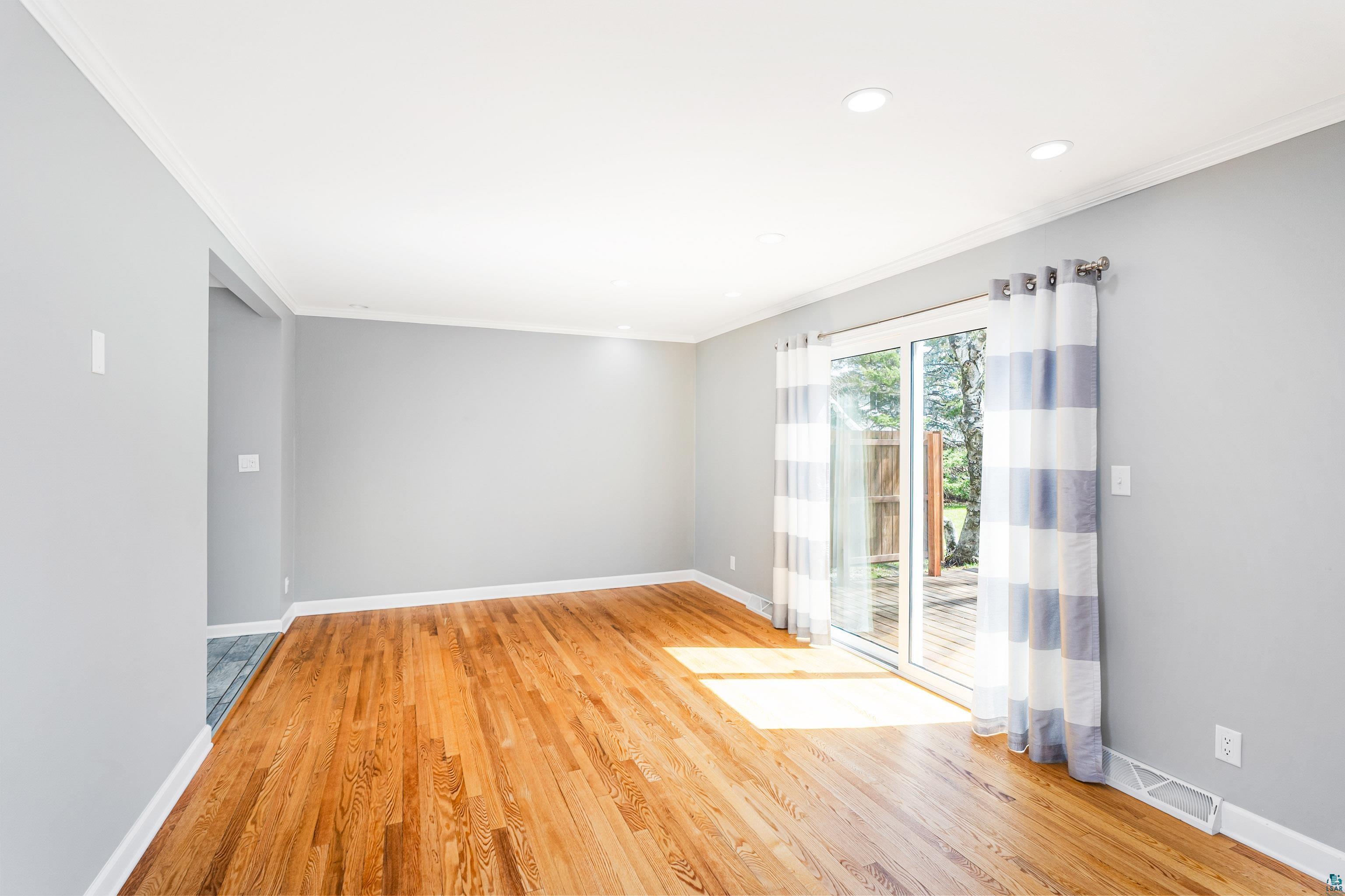 504 Madison Ave, Duluth, MN 55811 Listing Photo  7