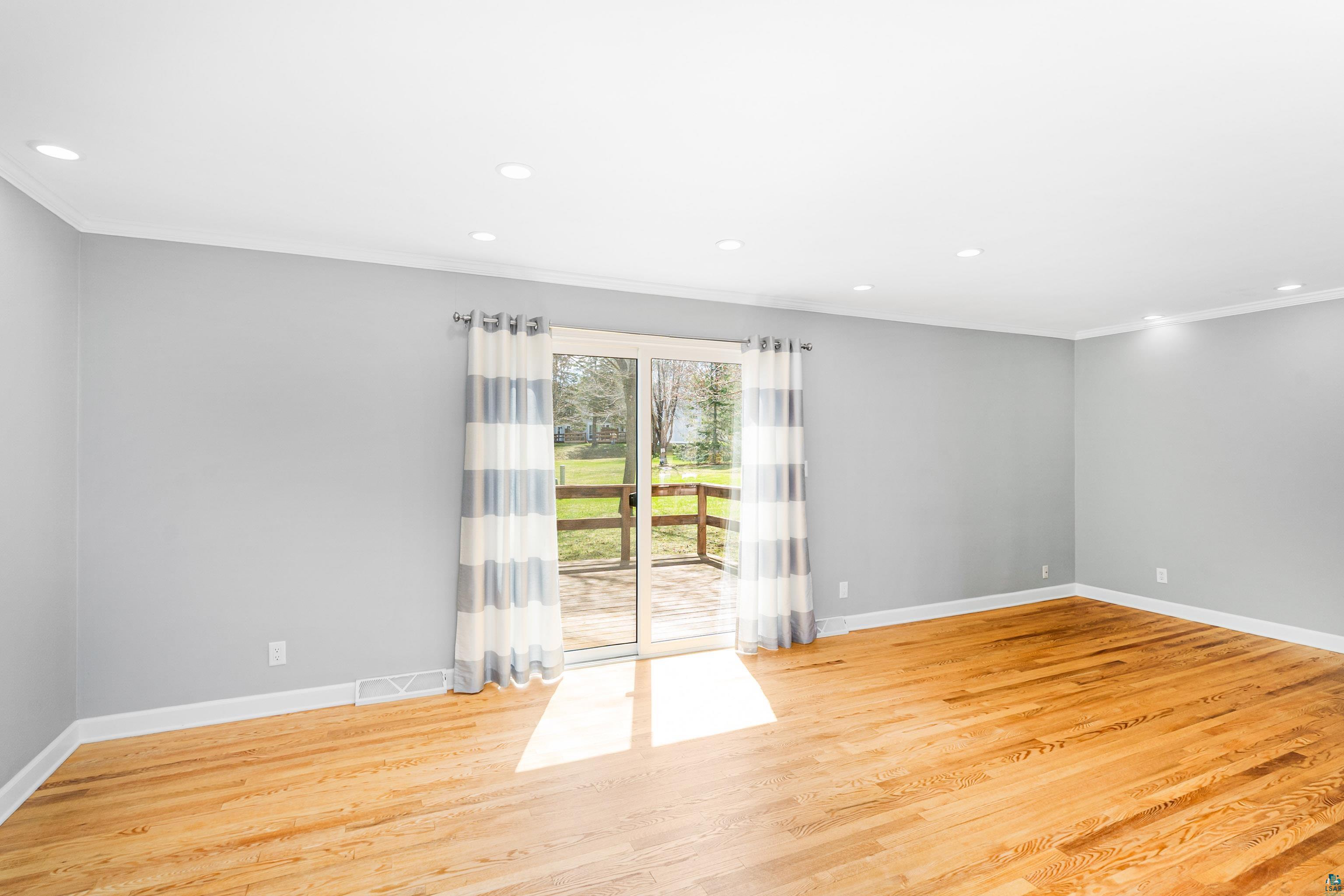 504 Madison Ave, Duluth, MN 55811 Listing Photo  8